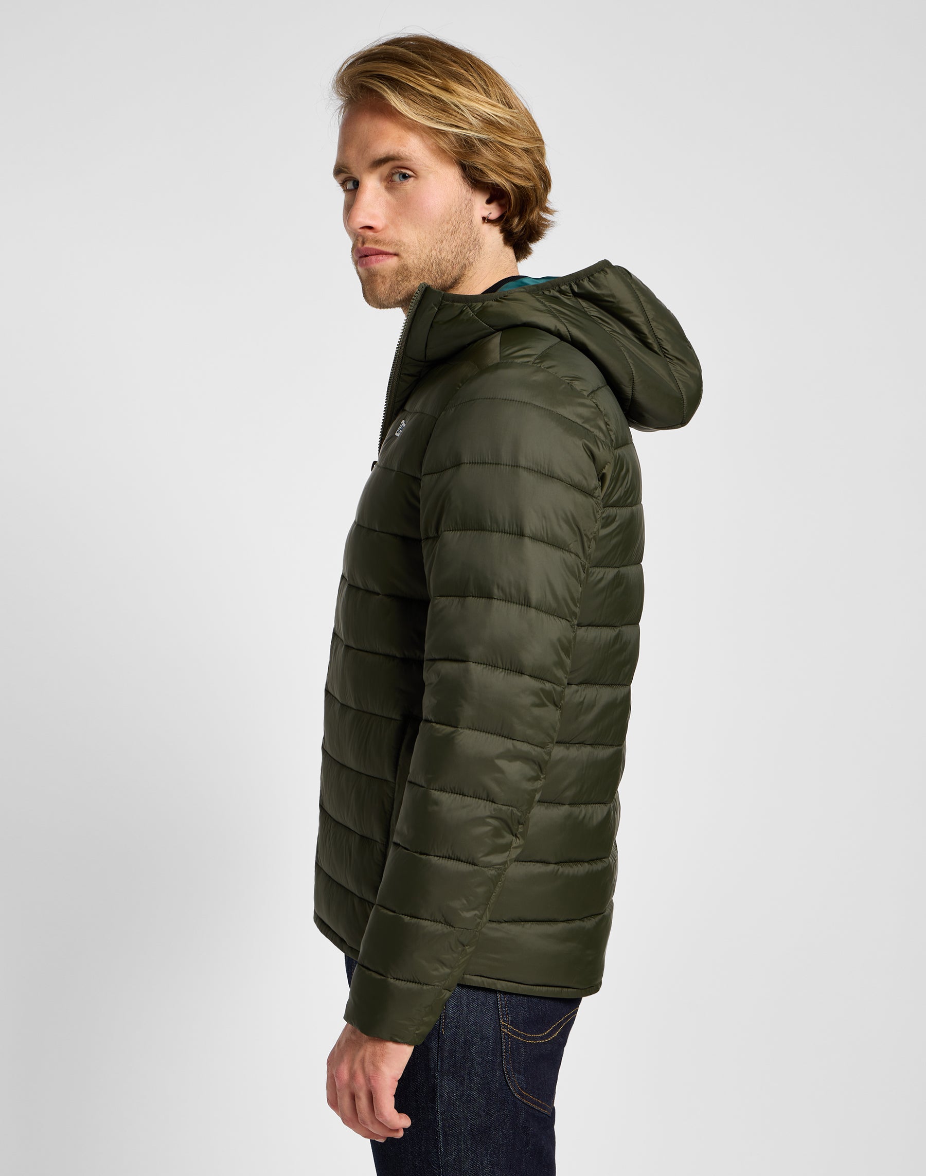 Light Puffer Jacket in Olive Night Jacken Lee   