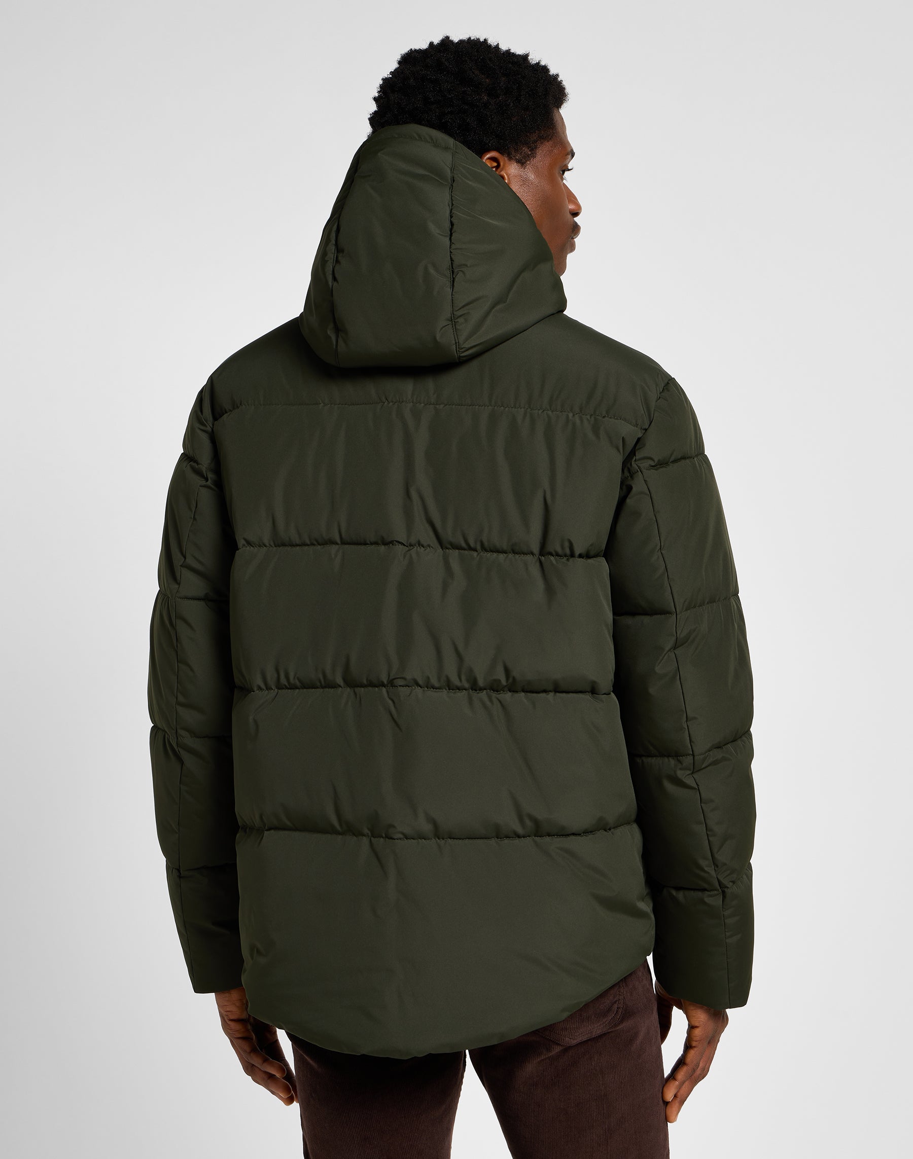 Puffer Jacket in Olive Night Jacken Lee   