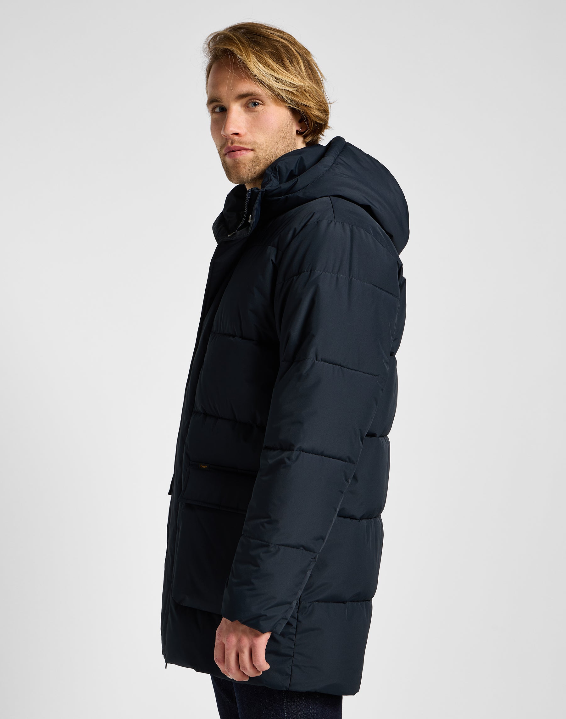 Long Puffer Jacket in Black Jacken Lee   