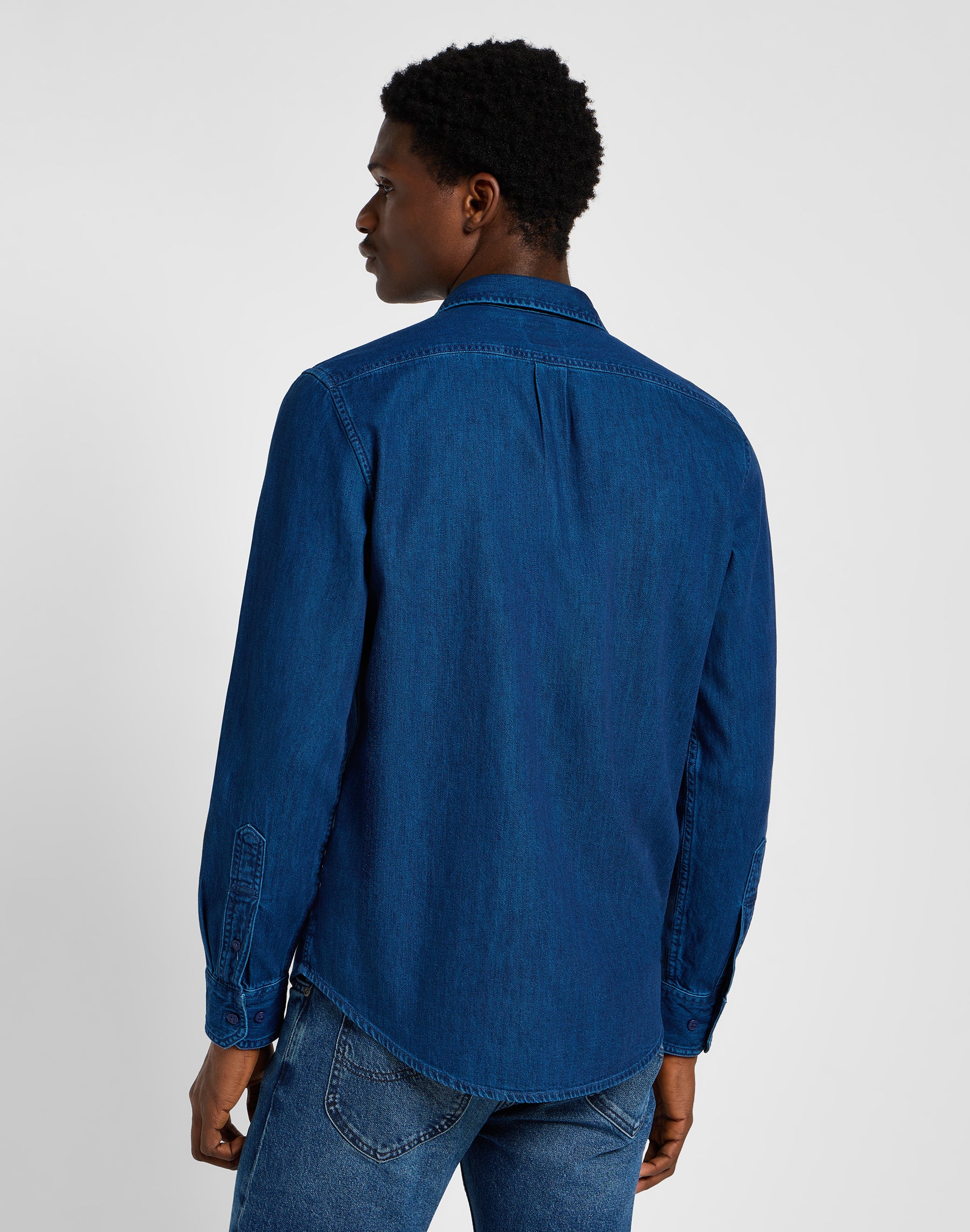 Leesure Shirt in Inky Blue Wash Hemden Lee   