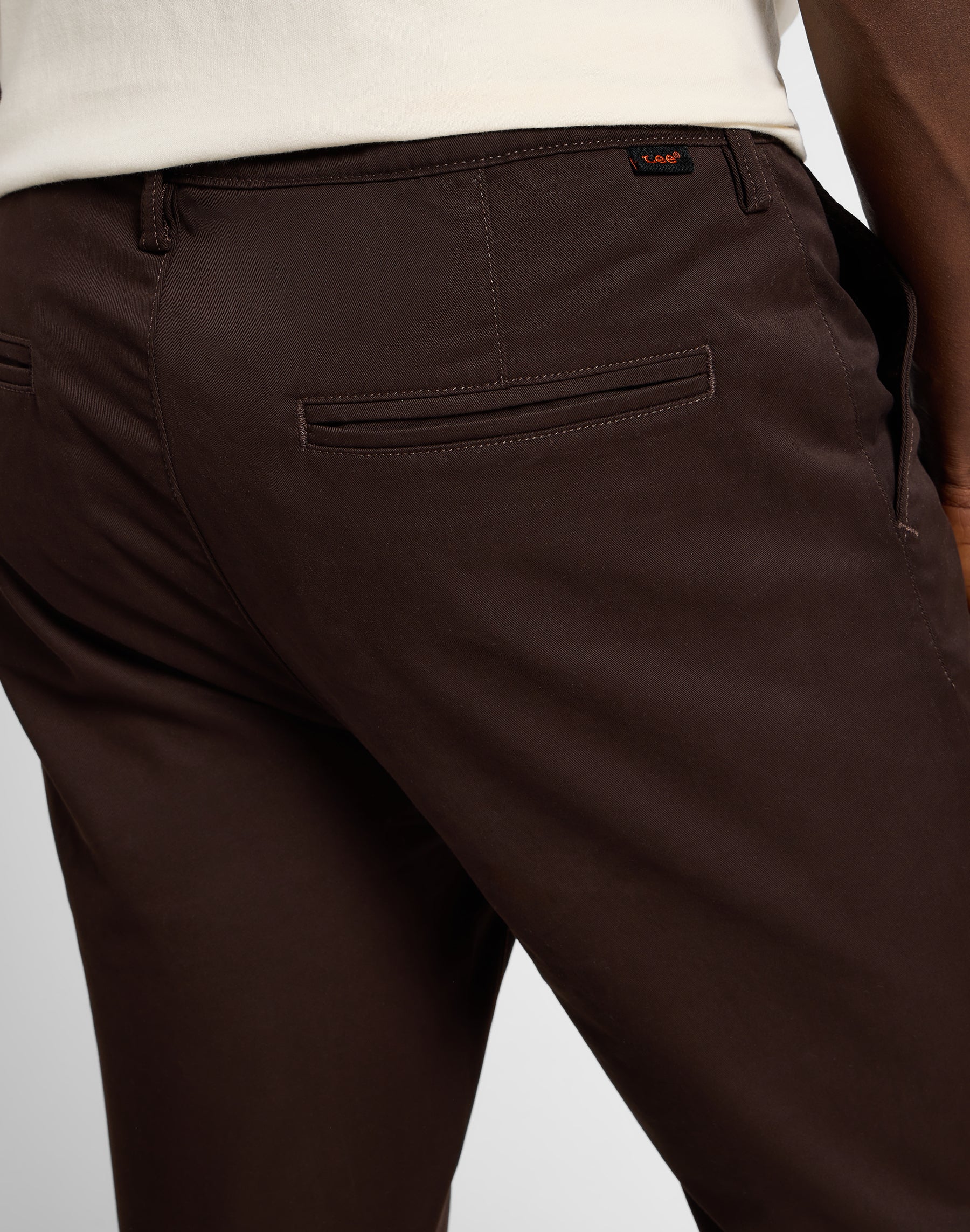 Slim Chino in Espresso Hosen Lee   