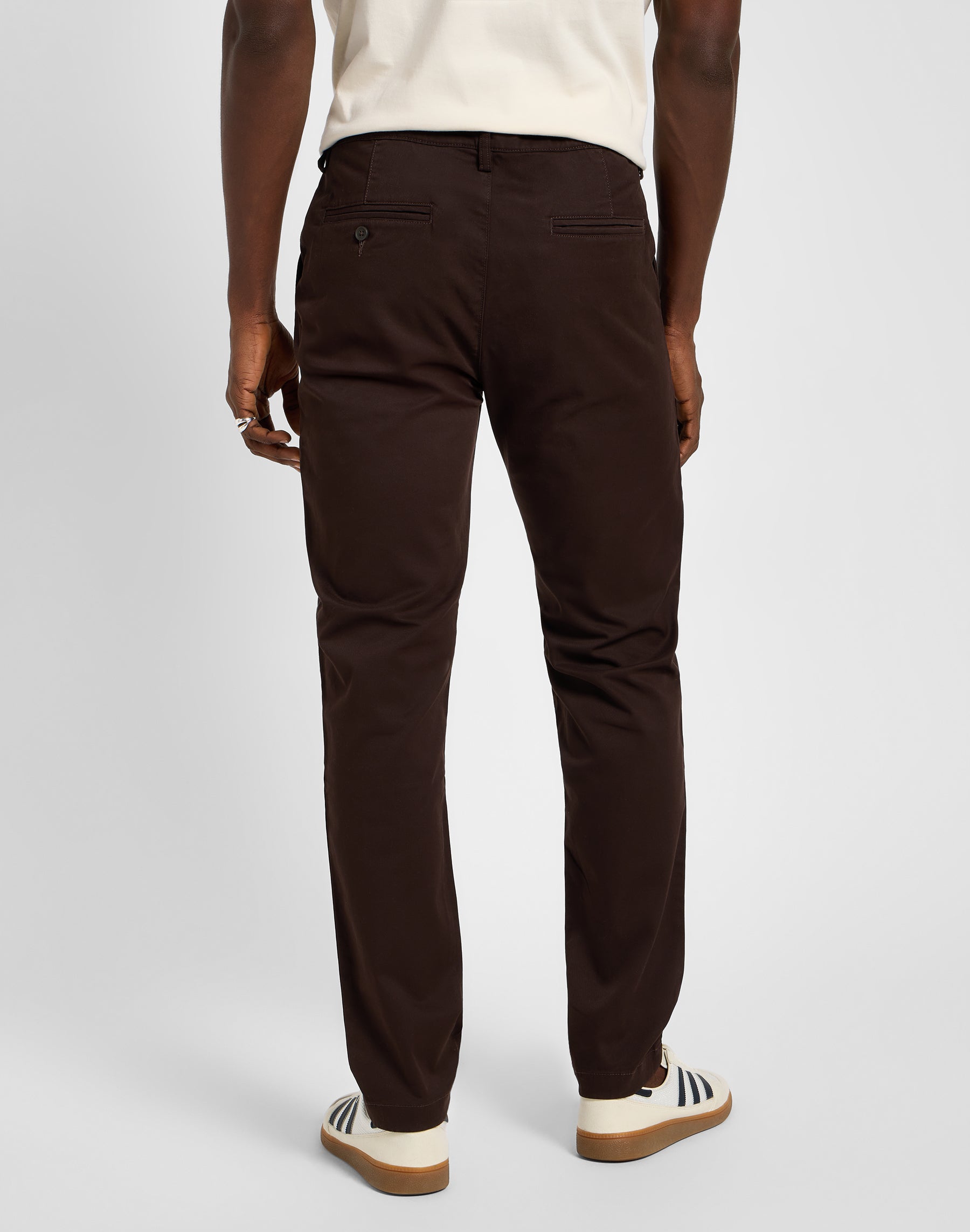 Slim Chino in Espresso Hosen Lee   