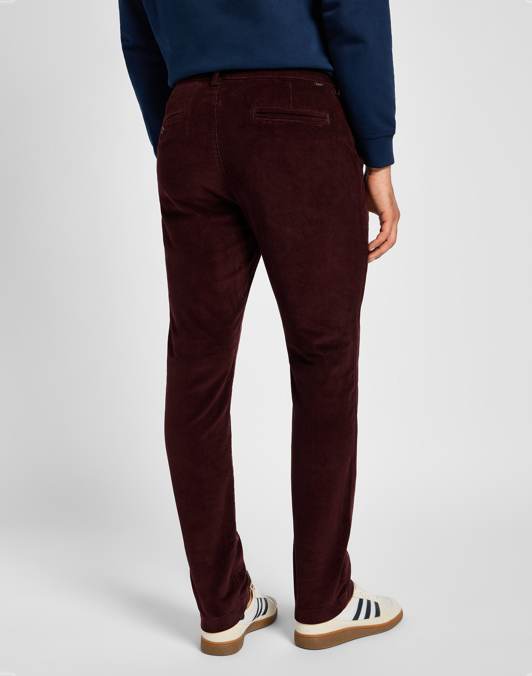 Slim Chino in Velvet Beet Hosen Lee   