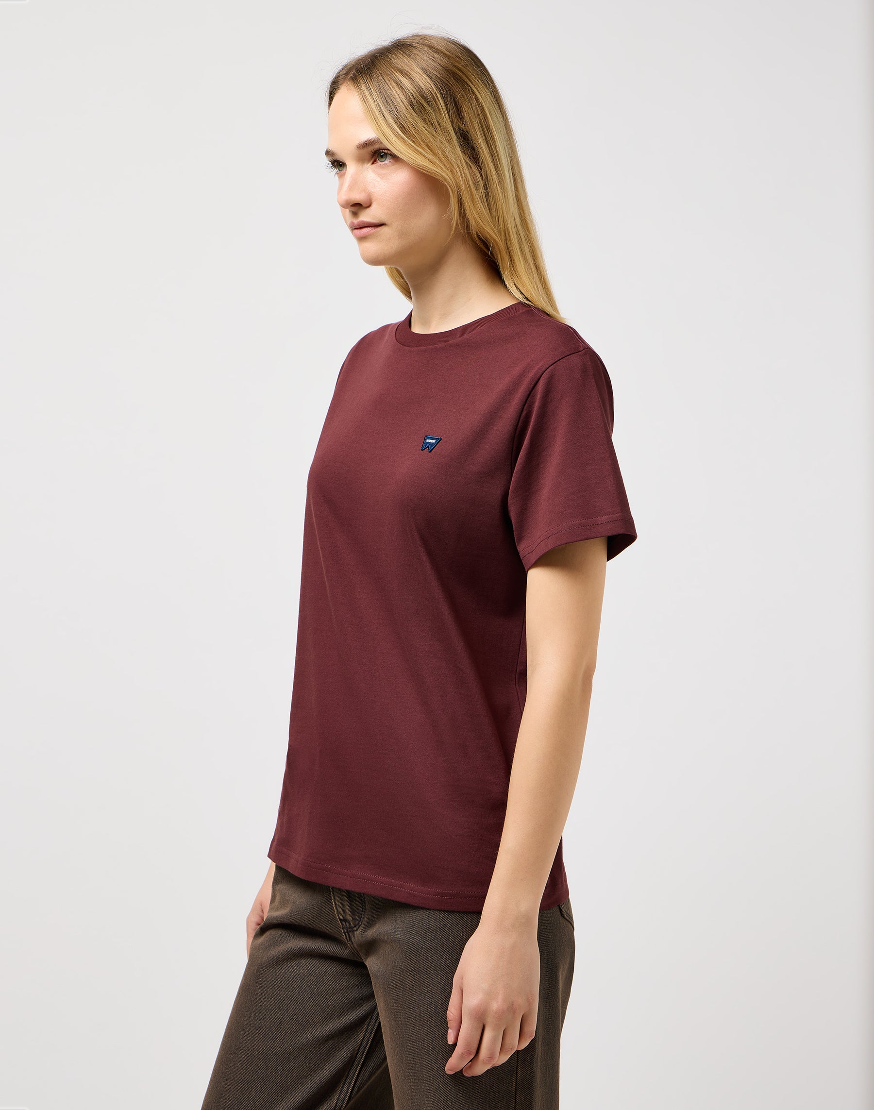 Regular Tee in Dahlia T-Shirts Wrangler   