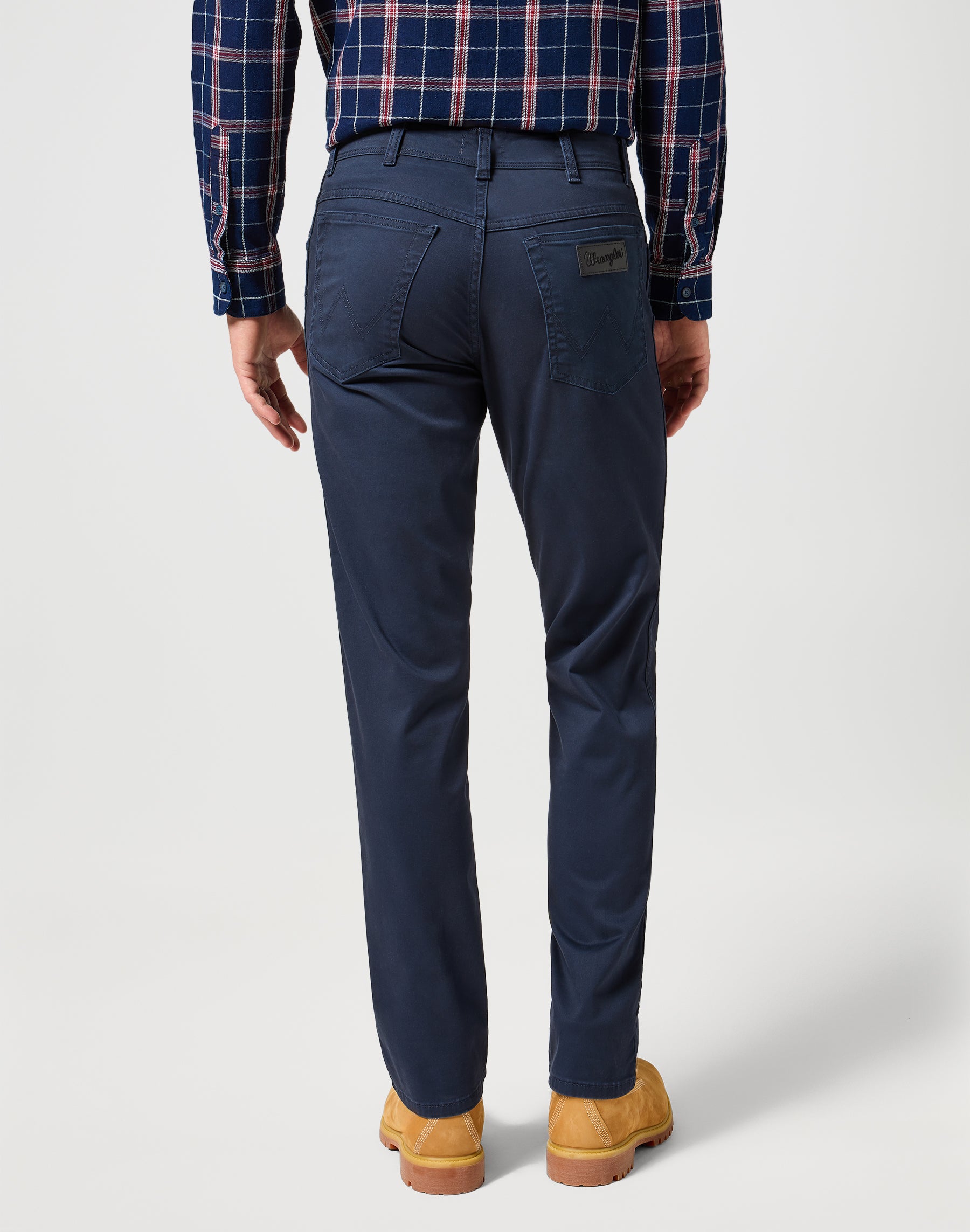 Texas in Dark Navy Hosen Wrangler   