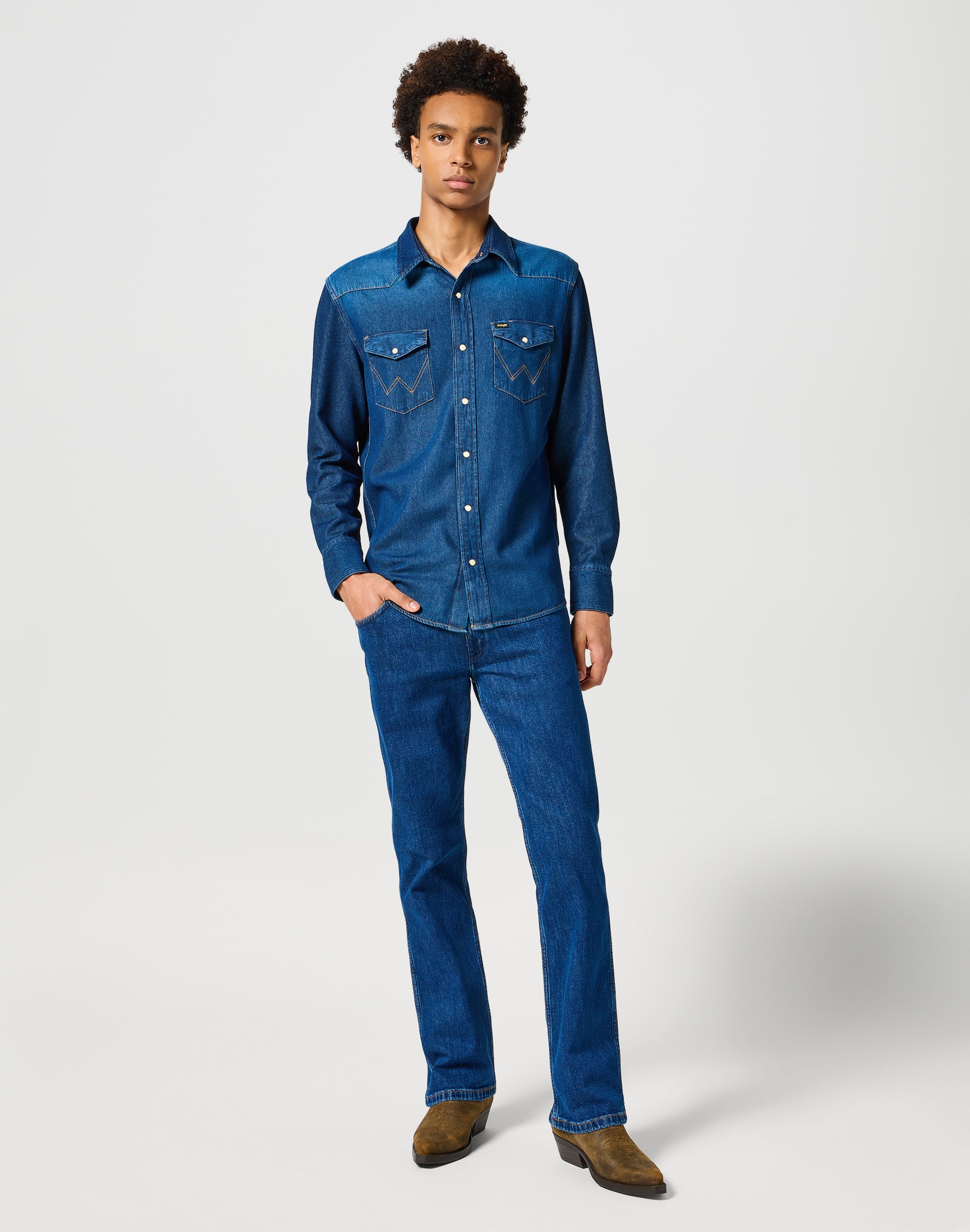 Horizon in Soft Fade Jeans Wrangler   