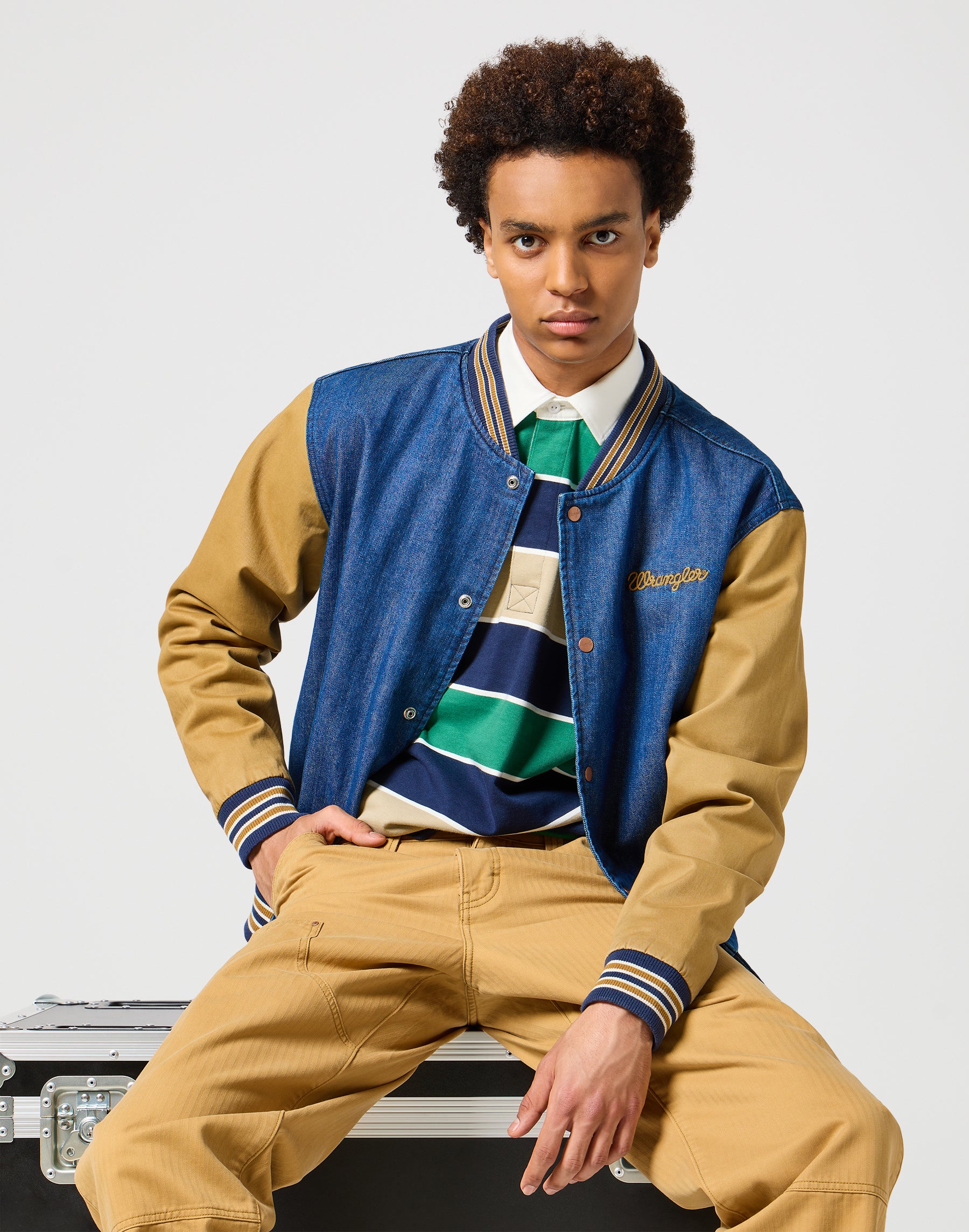 Varsity Jacket in Dijon Jacken Wrangler   