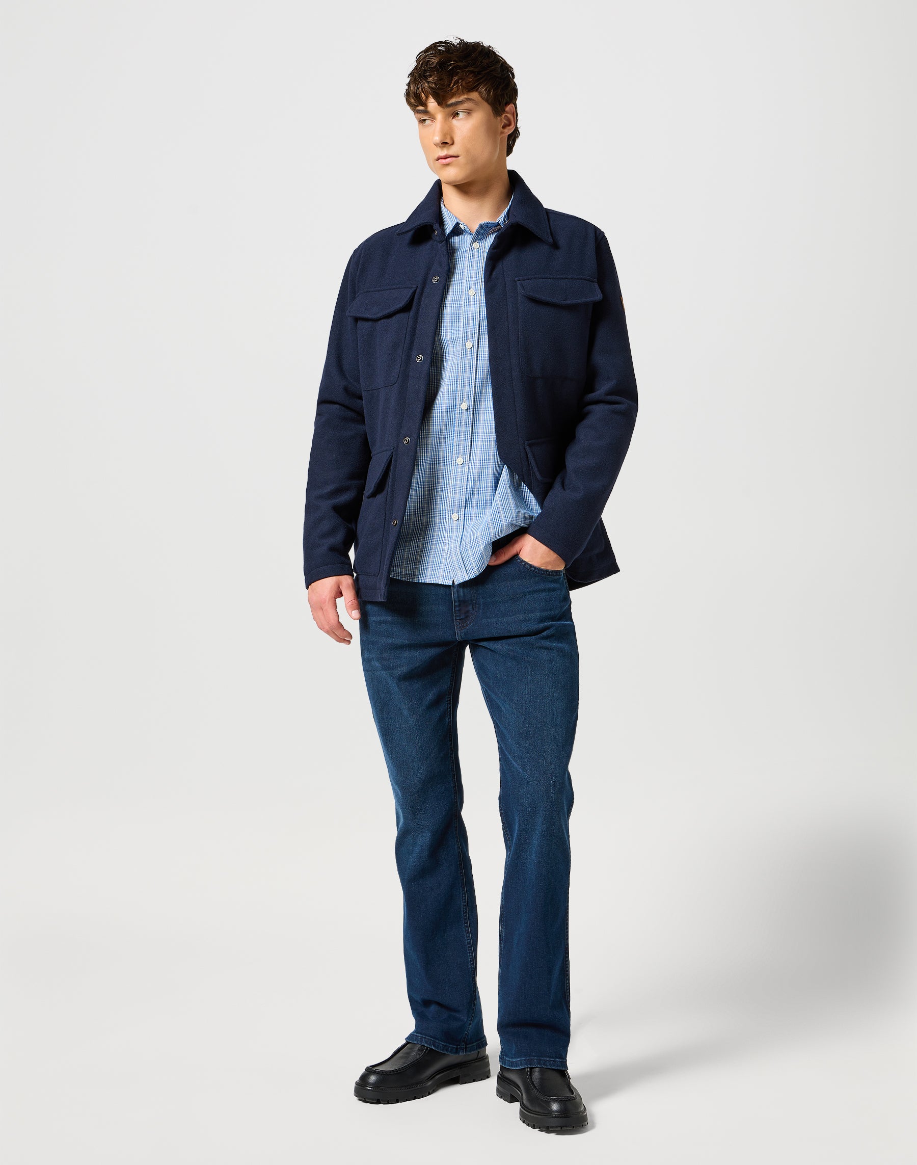 Transitional Jacket in Dark Navy Jacken Wrangler   