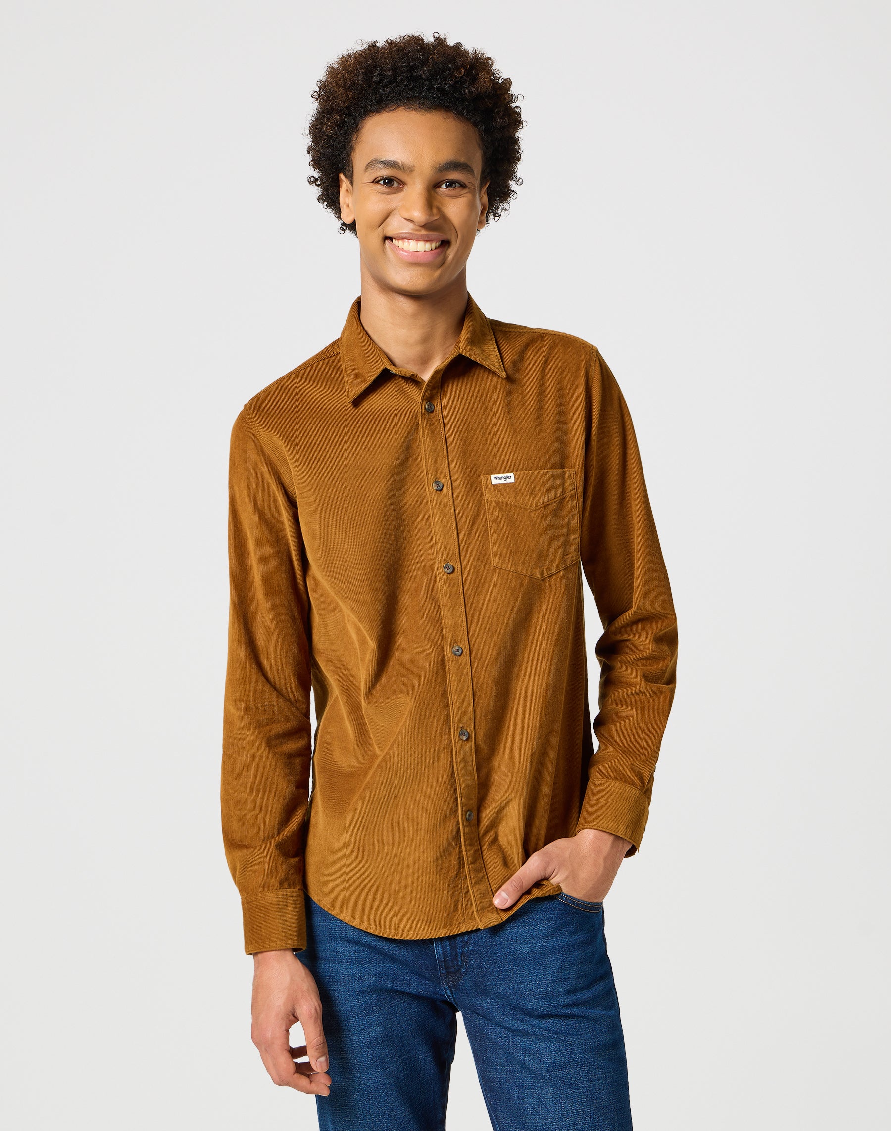 One Pocket Corduroy Shirt in Monks Robe Hemden Wrangler   