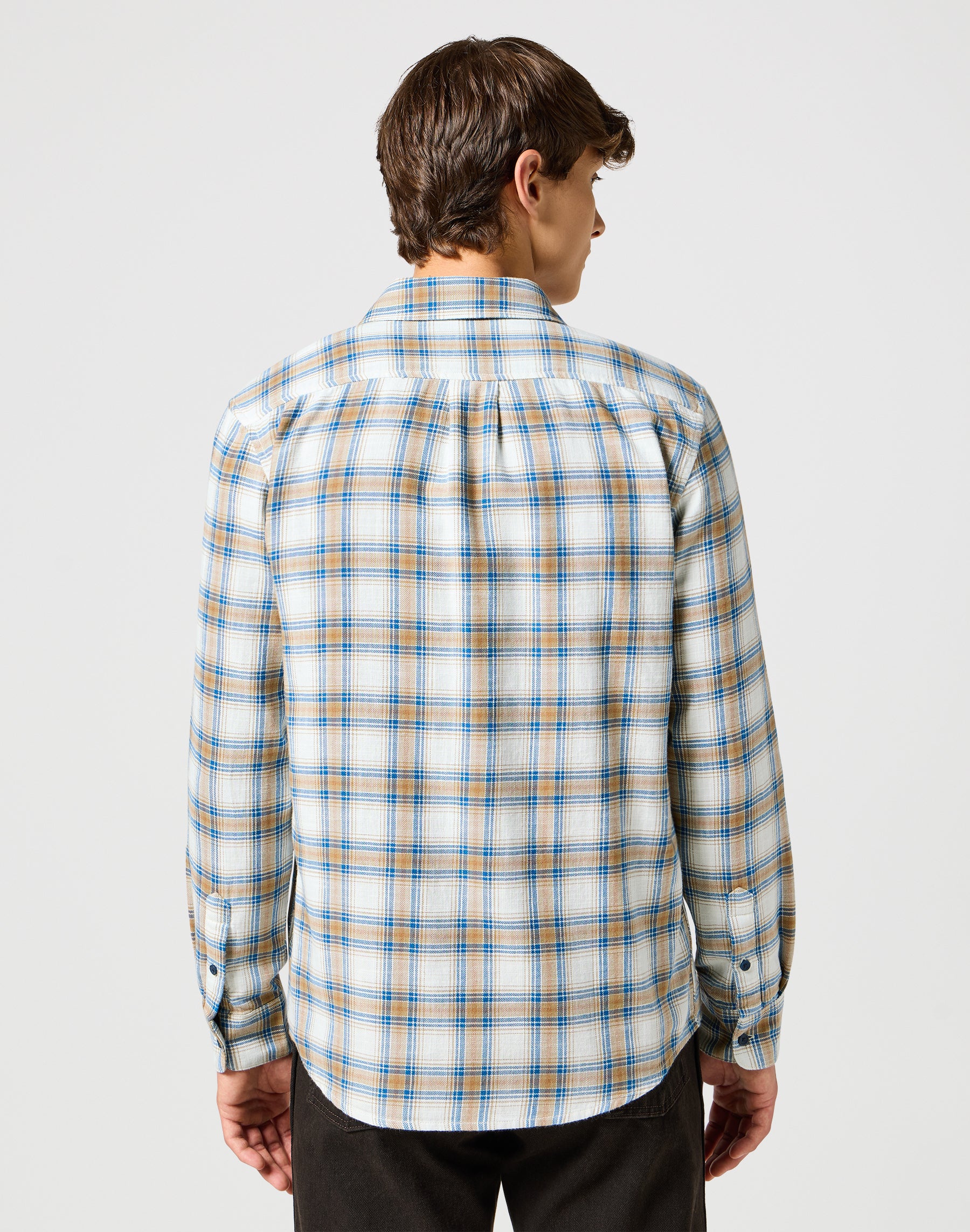 One Pocket Indigo Shirt in White Hemden Wrangler   