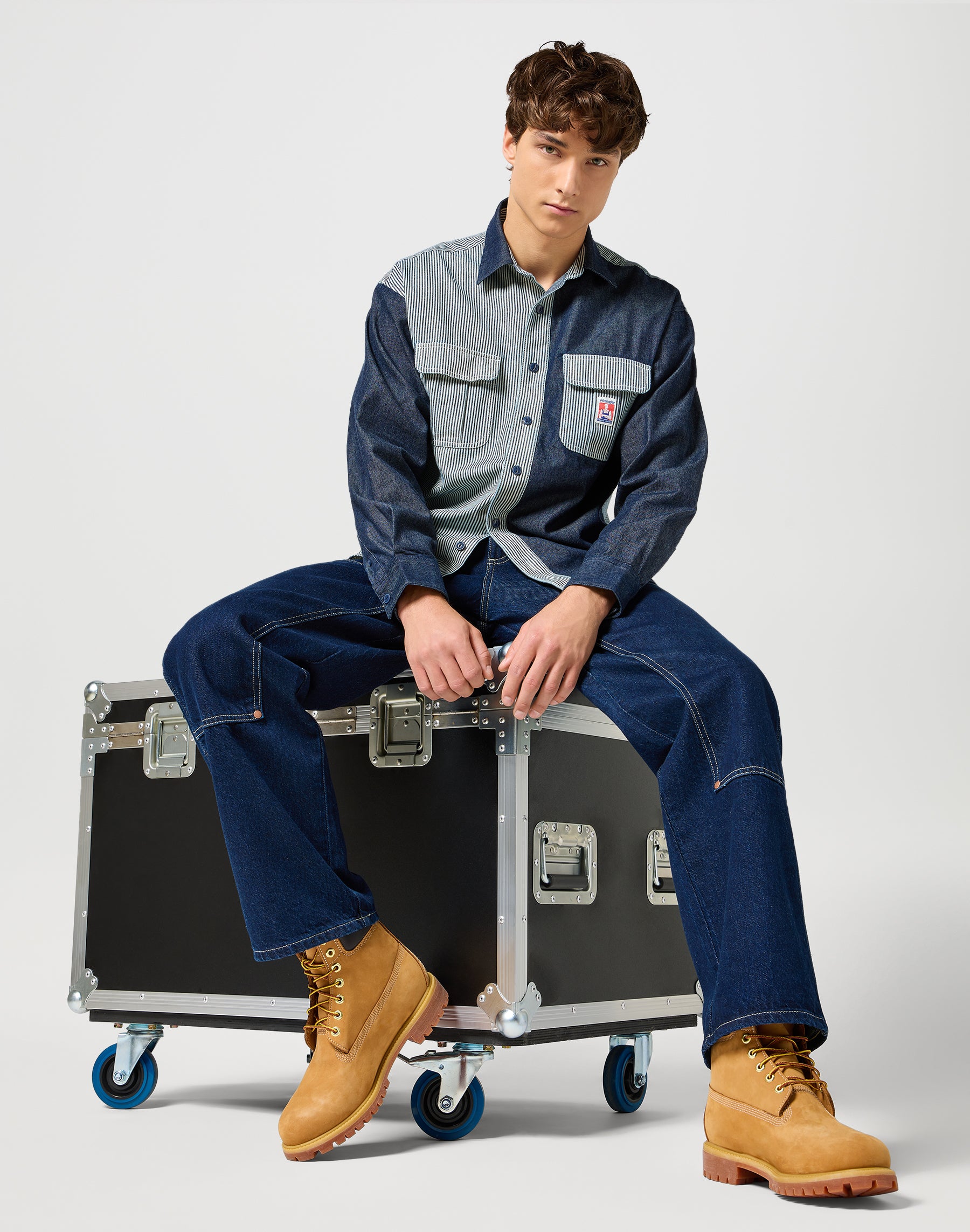 Casey Colorblock Shirt in Mixed Denim Hemden Wrangler   