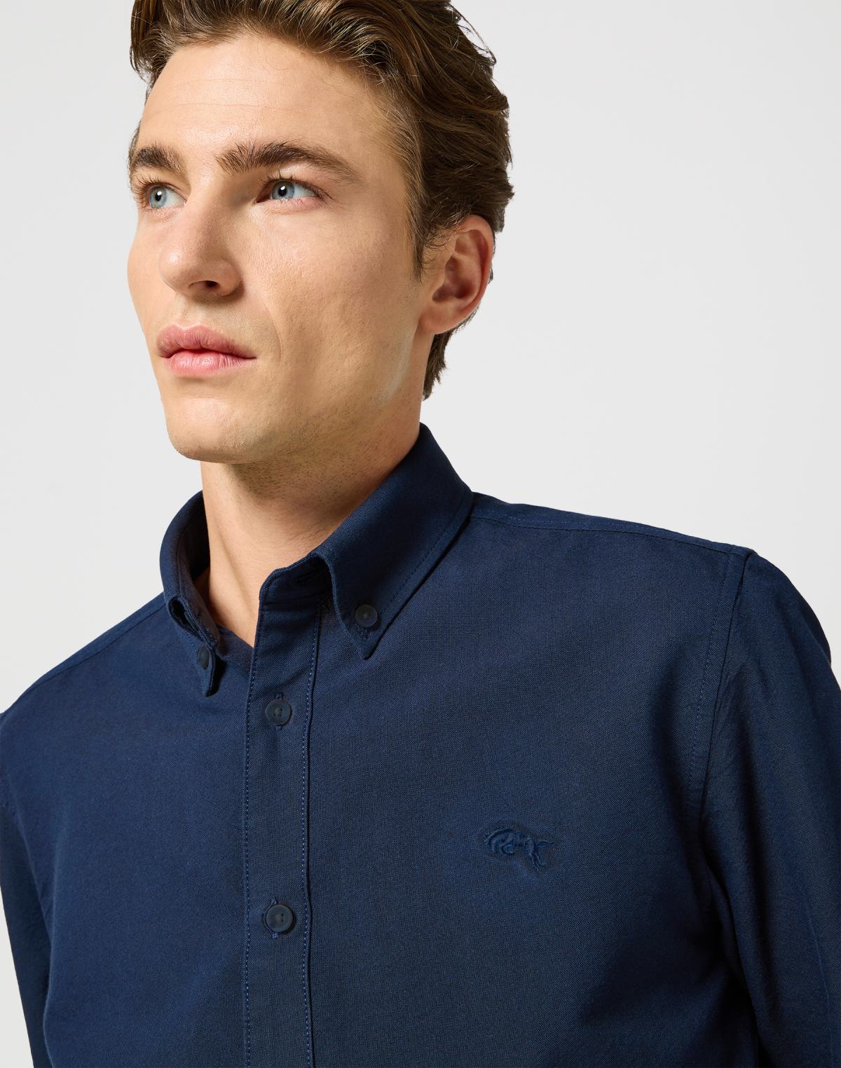 Oxford Shirt in Dark Navy Hemden Wrangler   