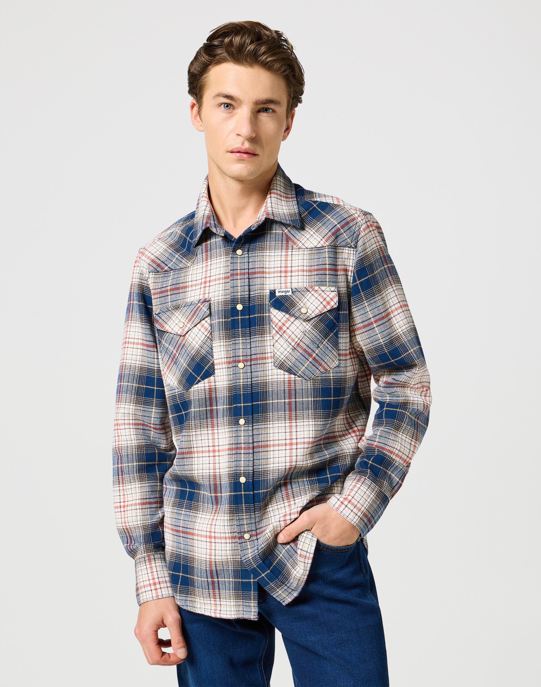 Western Shirt in Navy Red Hemden Wrangler   