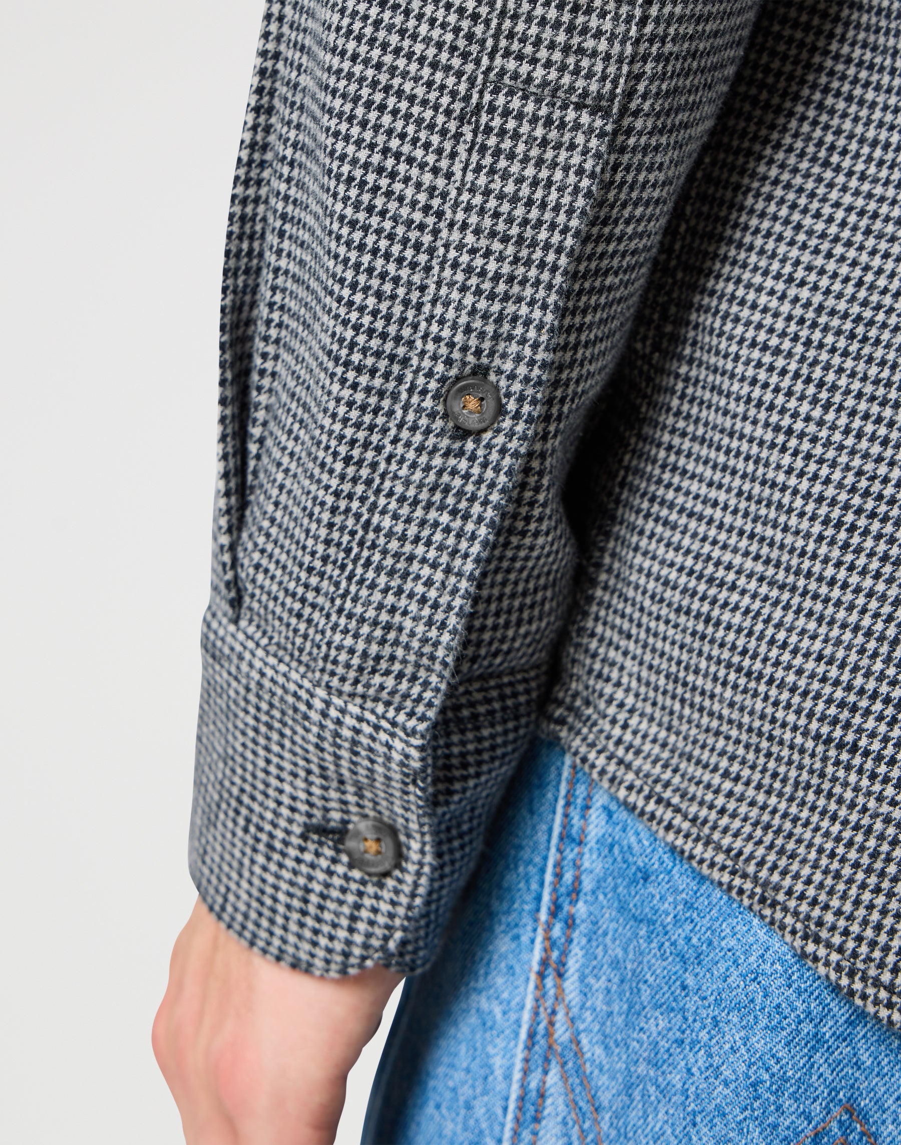 One Pocket Flannel Shirt in Grey Black Hemden Wrangler   