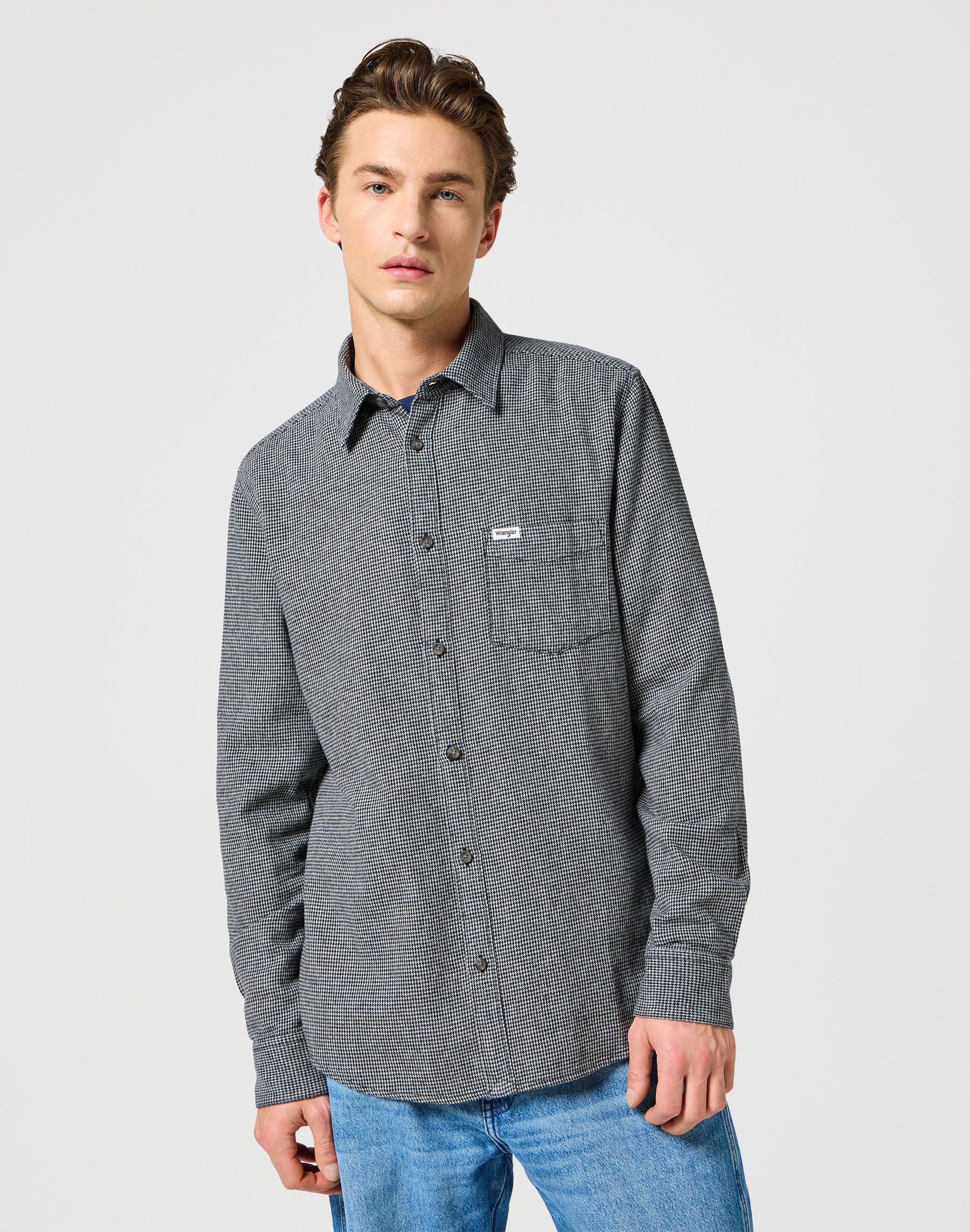 One Pocket Flannel Shirt in Grey Black Hemden Wrangler   