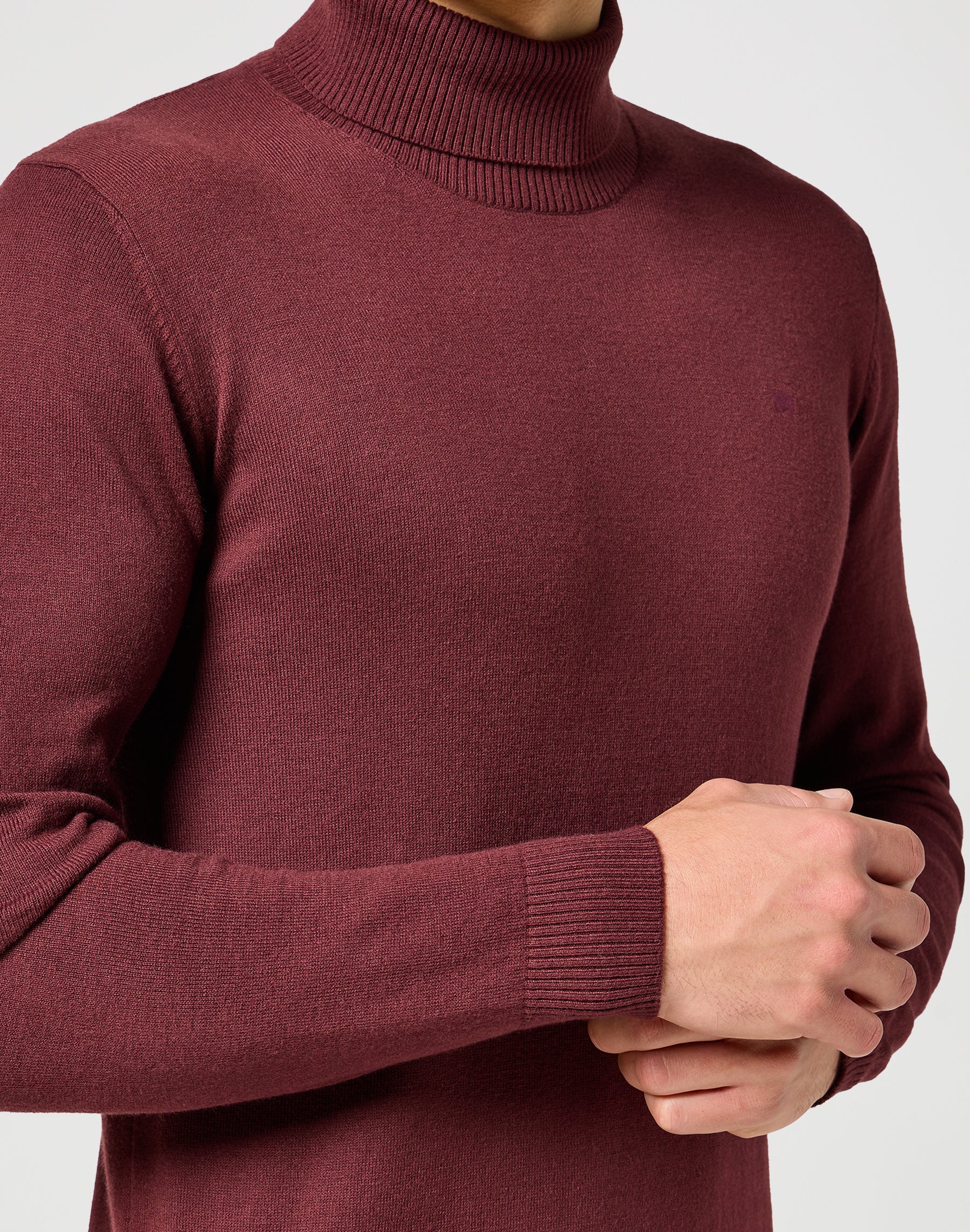 Turtleneck in Dahlia Pullover Wrangler   