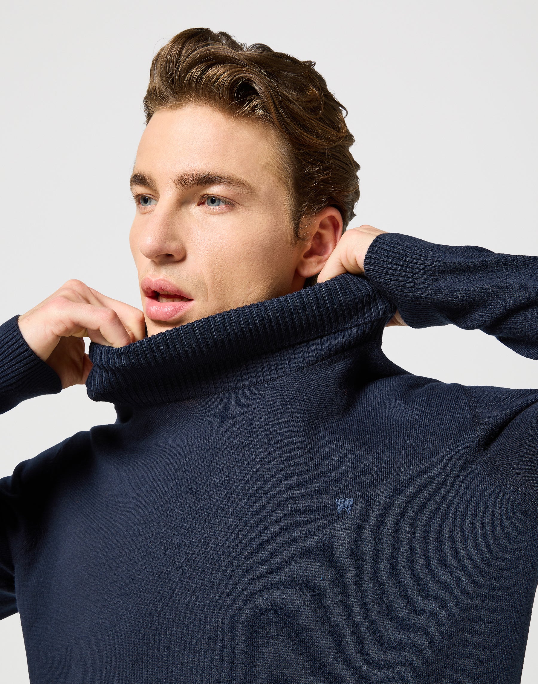 Turtleneck in Dark Navy Pullover Wrangler   