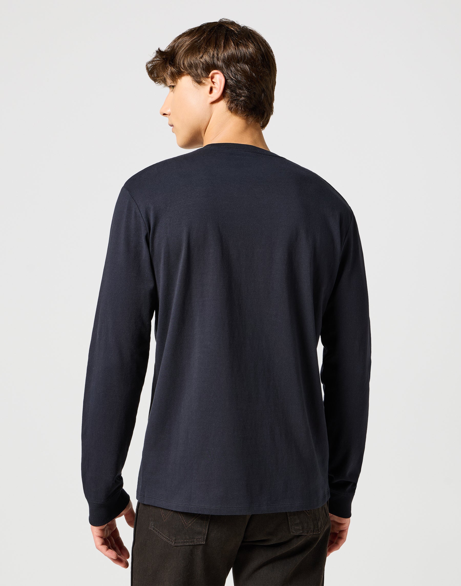 Longsleeves Sign Off Tee in Black T-Shirts Wrangler   