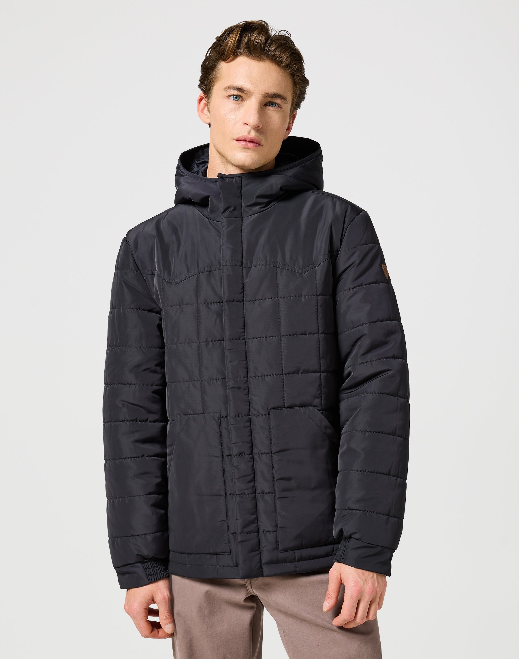 Transitional Puffer in Black Jacken Wrangler   