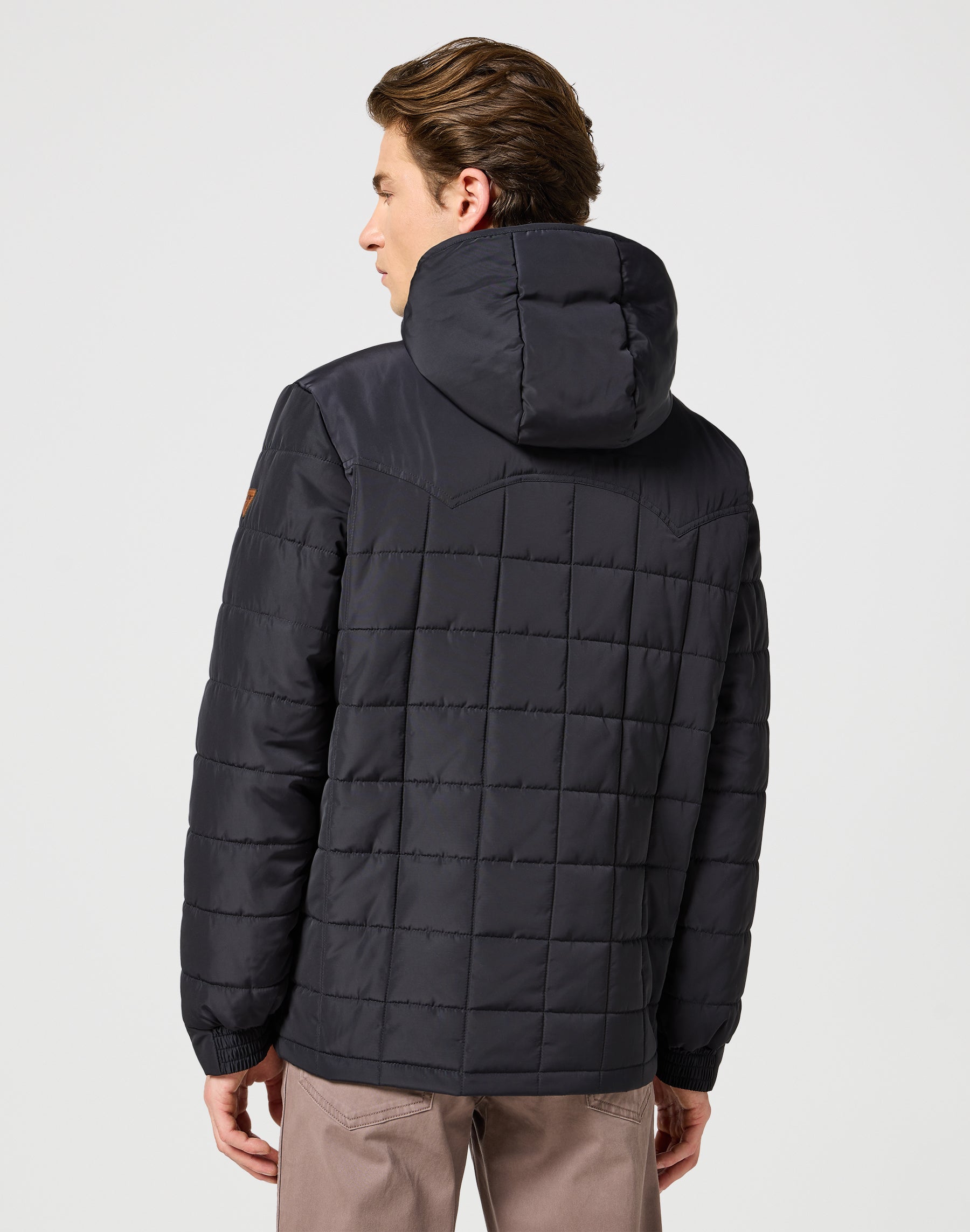 Transitional Puffer in Black Jacken Wrangler   