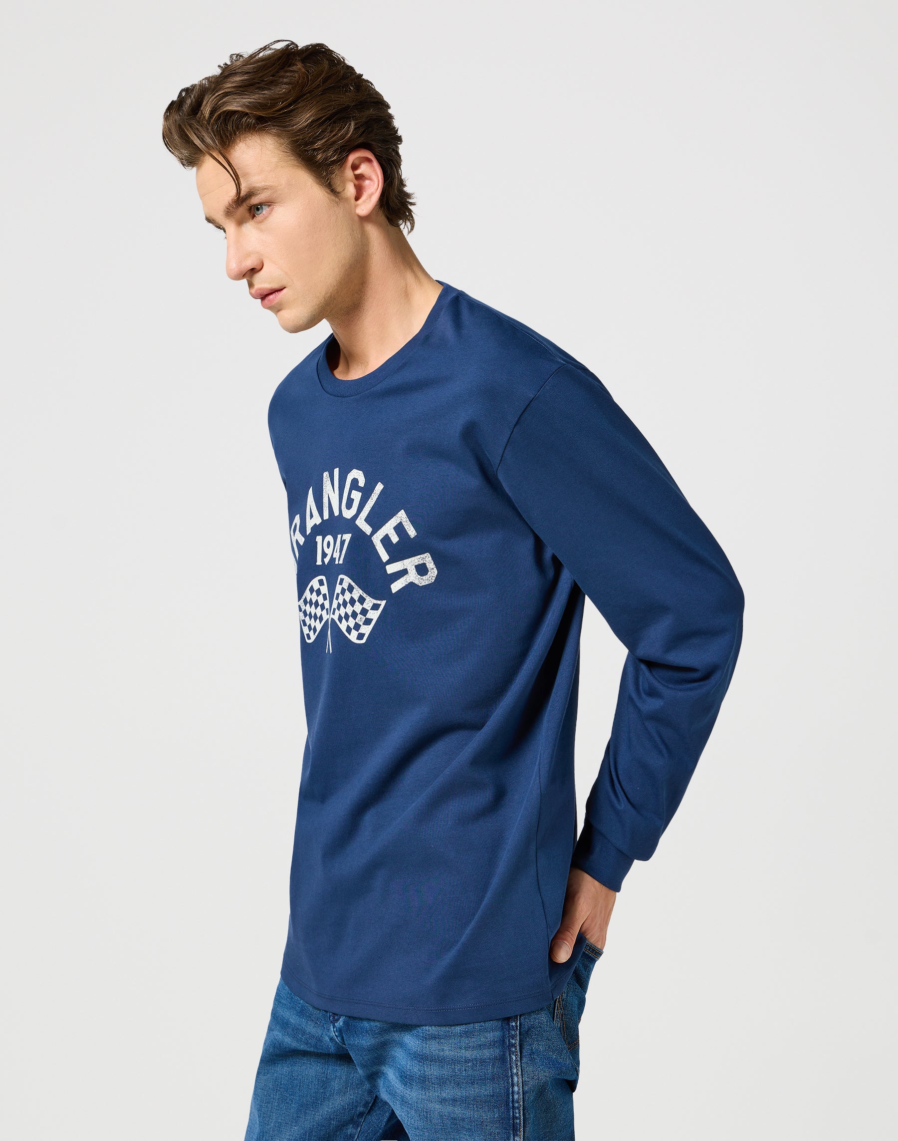 Longsleeves Graphic Tee in Navy T-Shirts Wrangler   