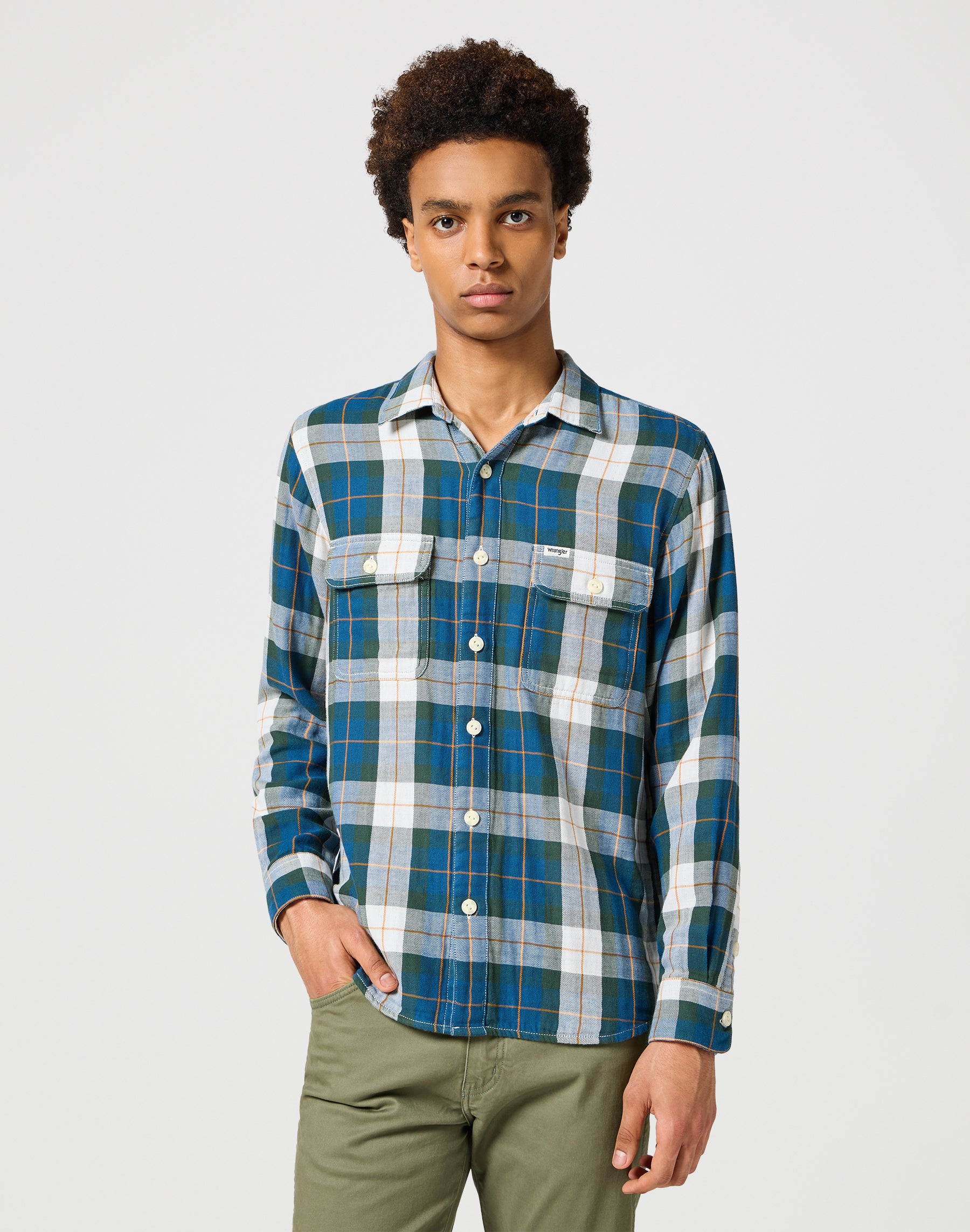 Two Pocket Shirt in Green Hemden Wrangler   