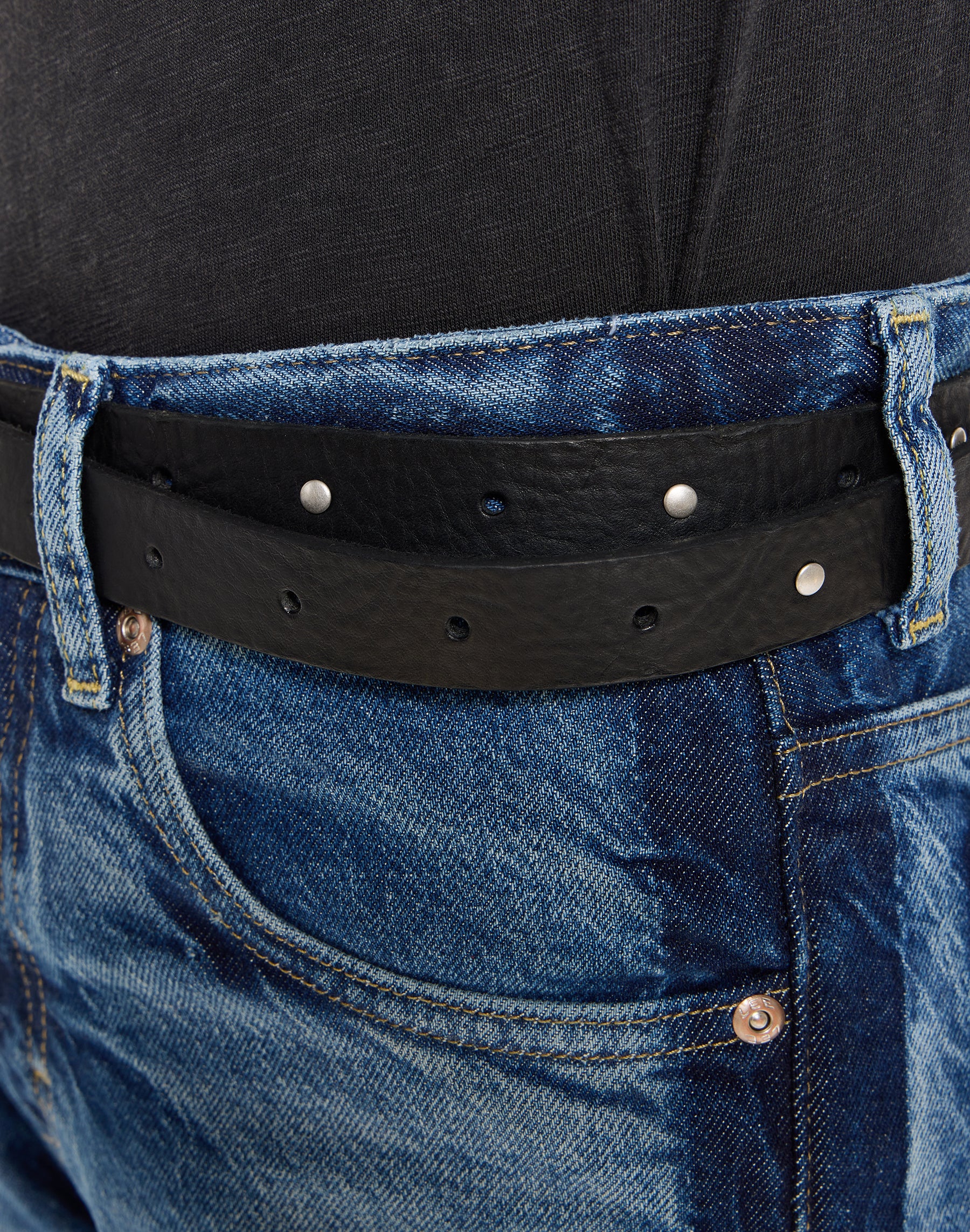 Studded Belt in Black Gürtel Lee   