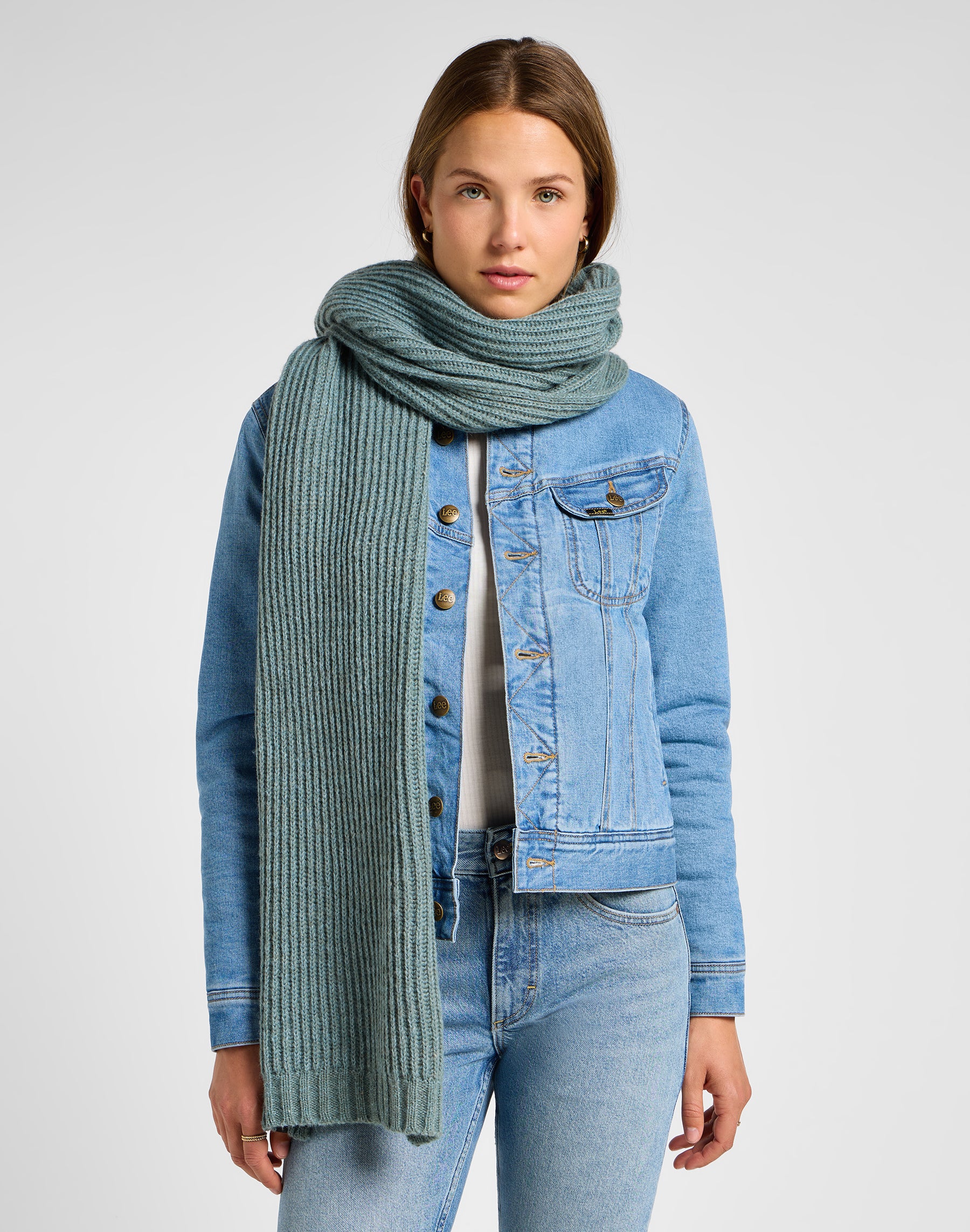 Ribbed Knitted Scarf in Muted Sage Schals Lee   