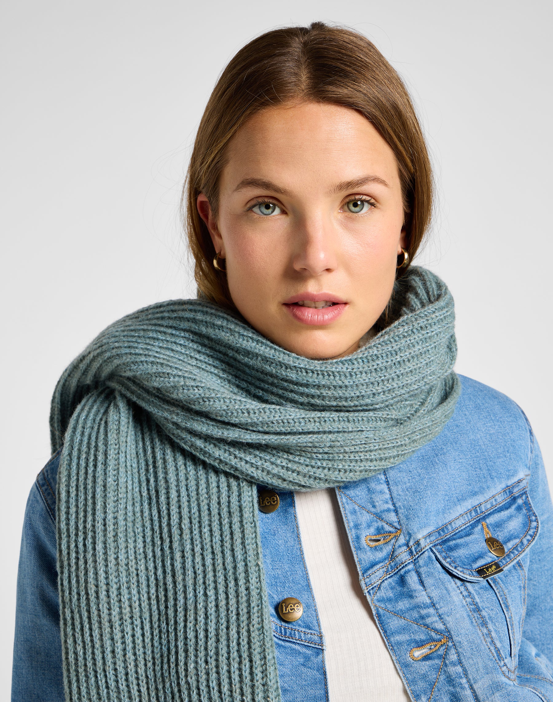 Ribbed Knitted Scarf in Muted Sage Schals Lee   