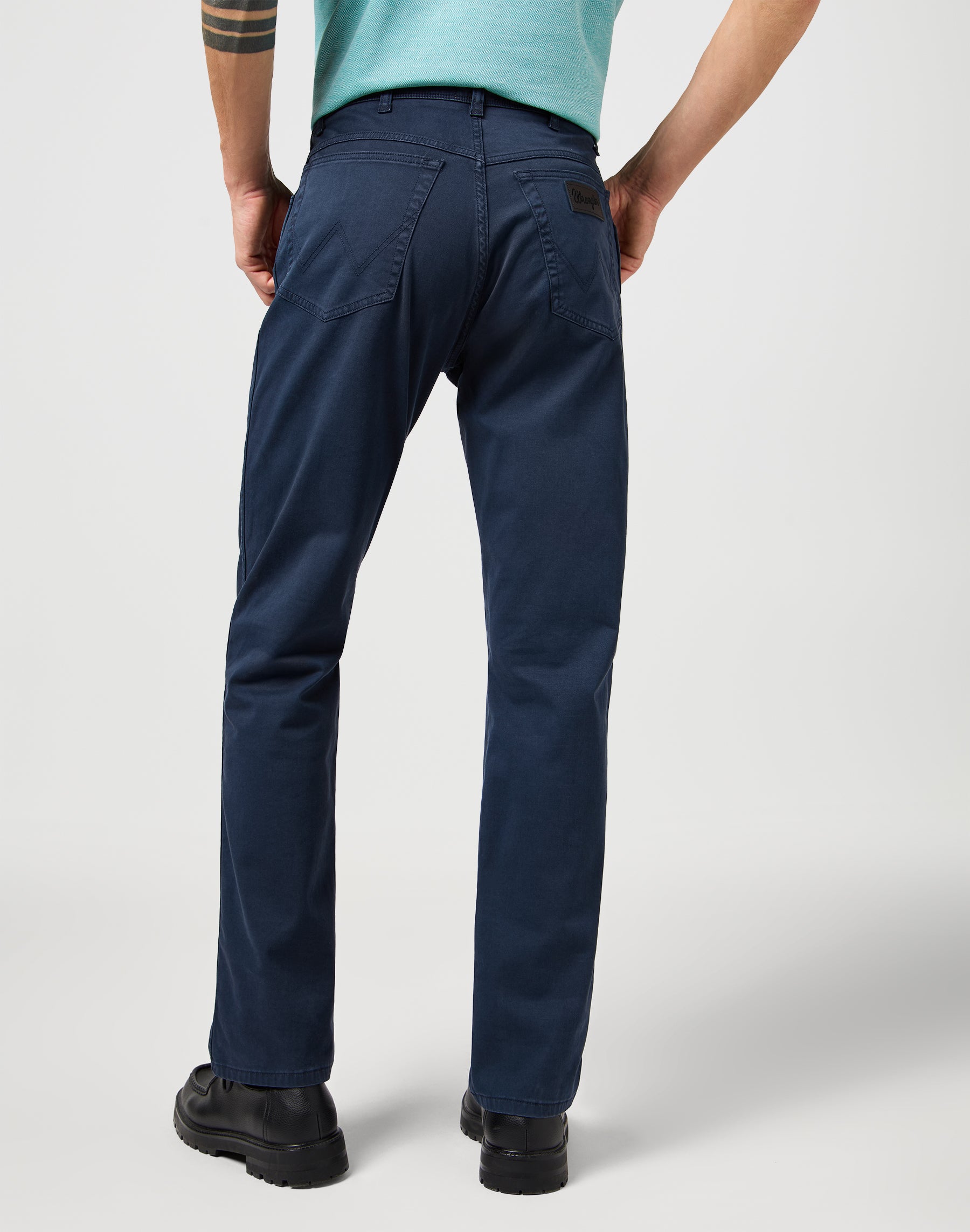 Texas Slim in Dark Navy Hosen Wrangler