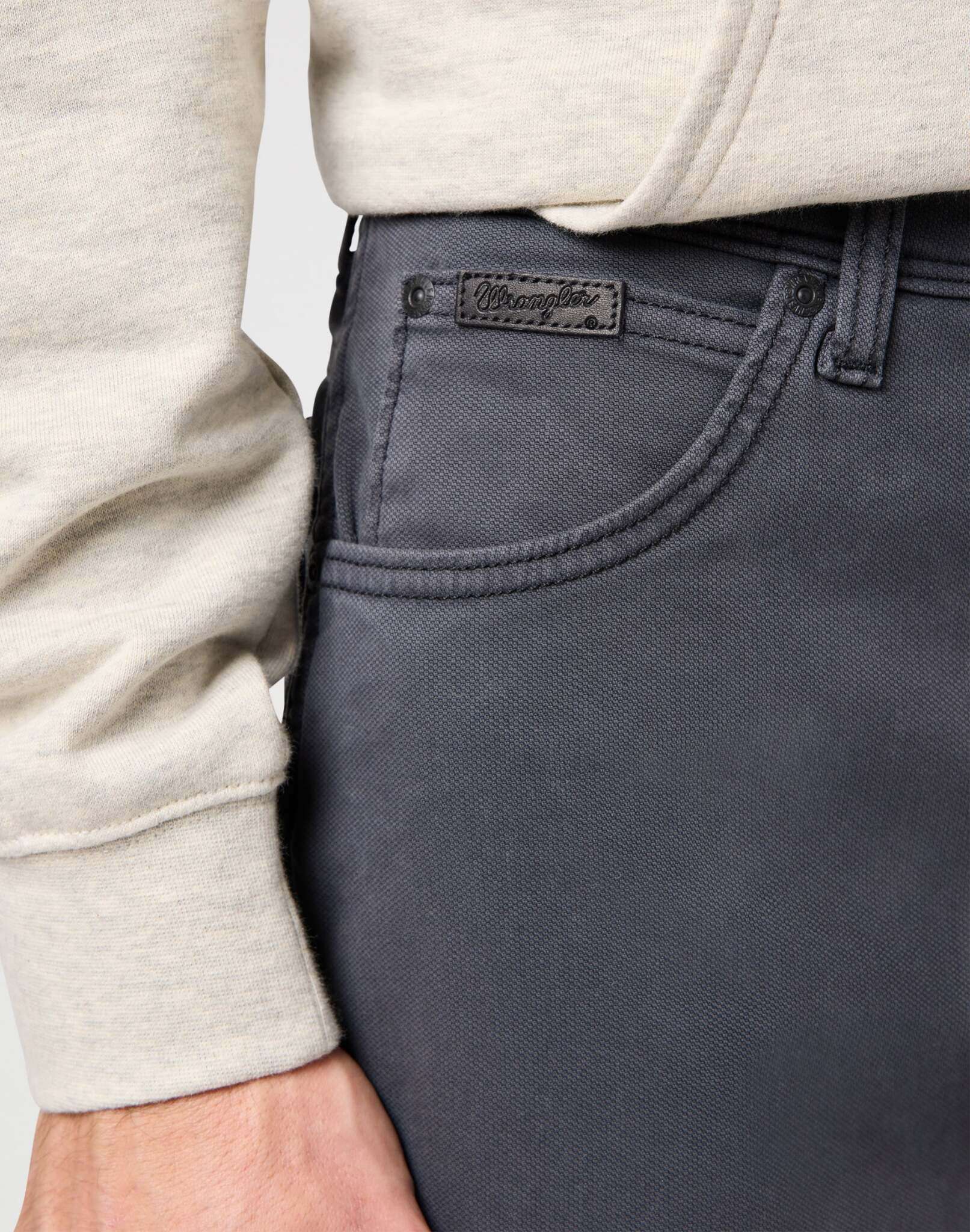 Texas in Faded Black Hosen Wrangler