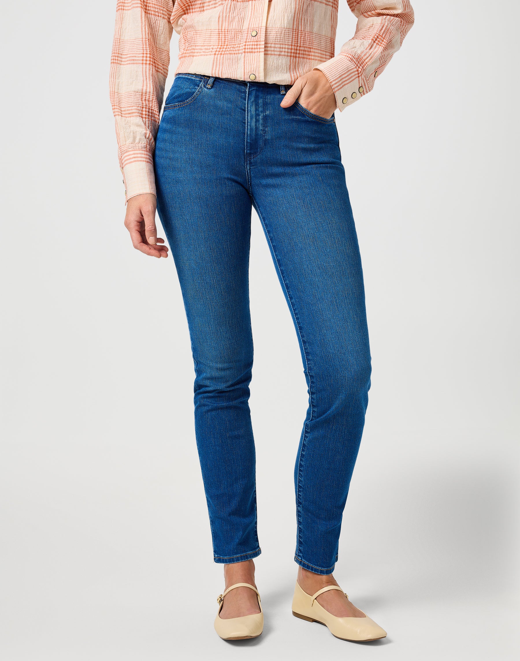 Slim in Serene Storm Jeans Wrangler