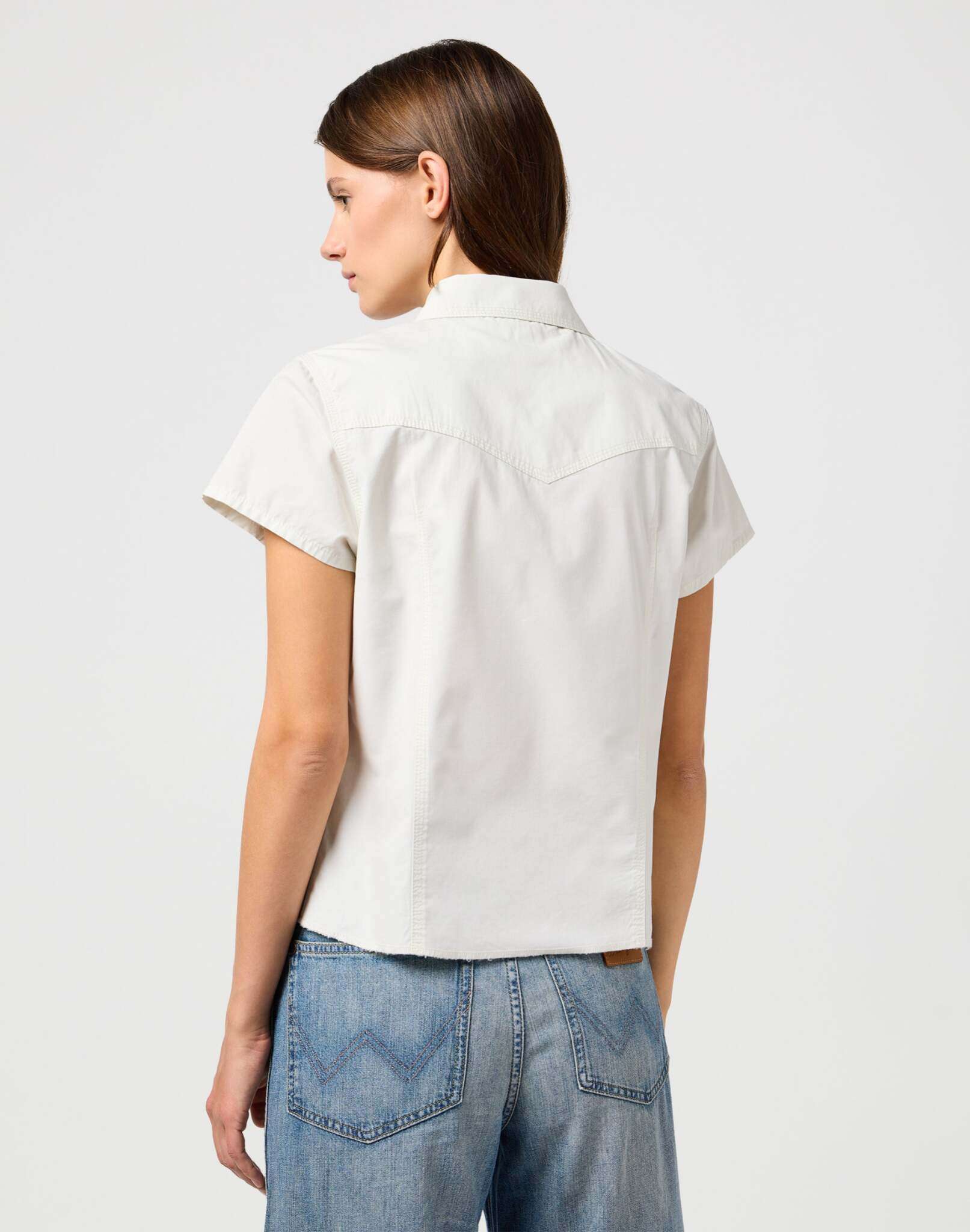 Shrunken Shirt in Vintage White Hemden Wrangler
