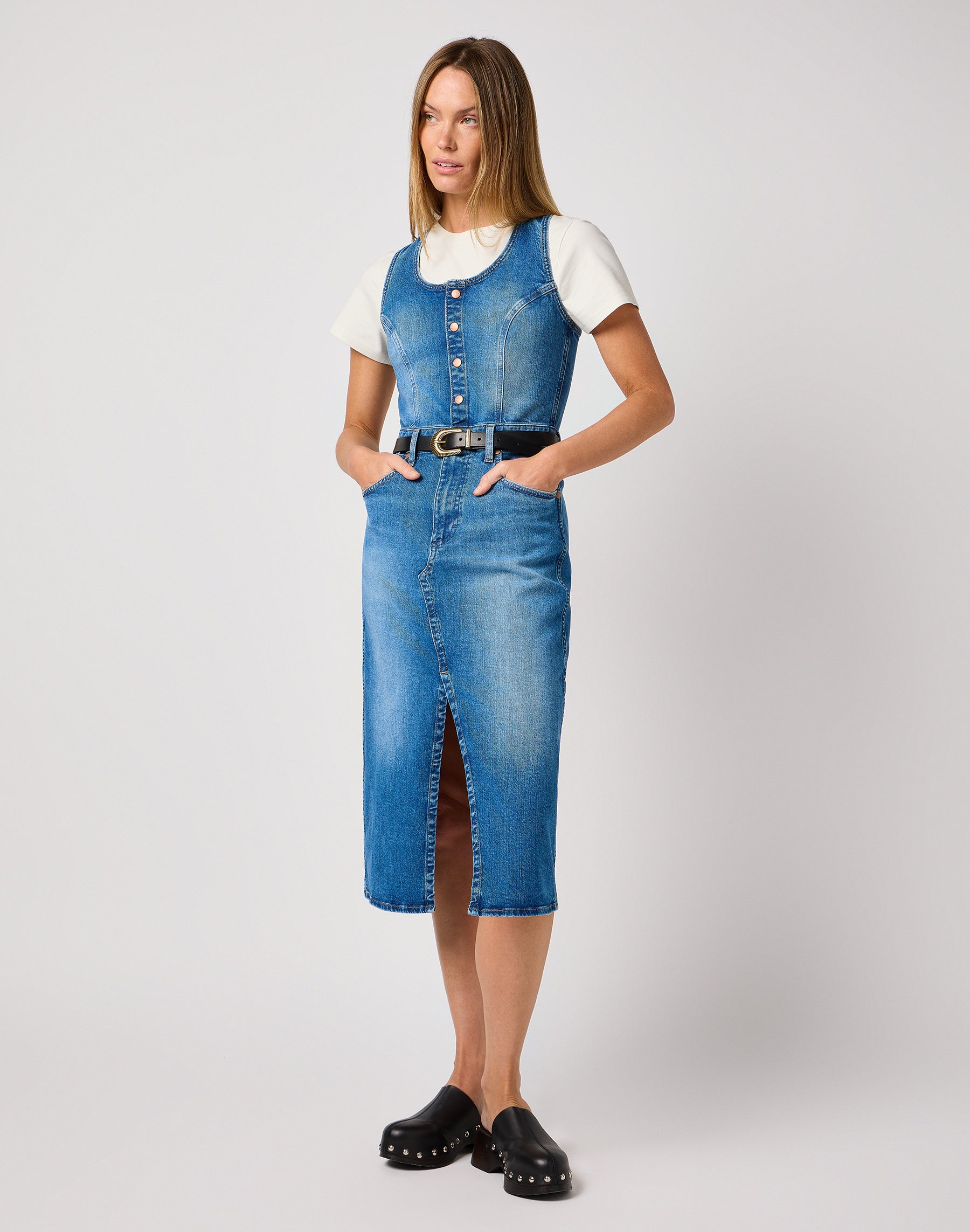 The Dress in Wrangler Wrugged Kleider Wrangler