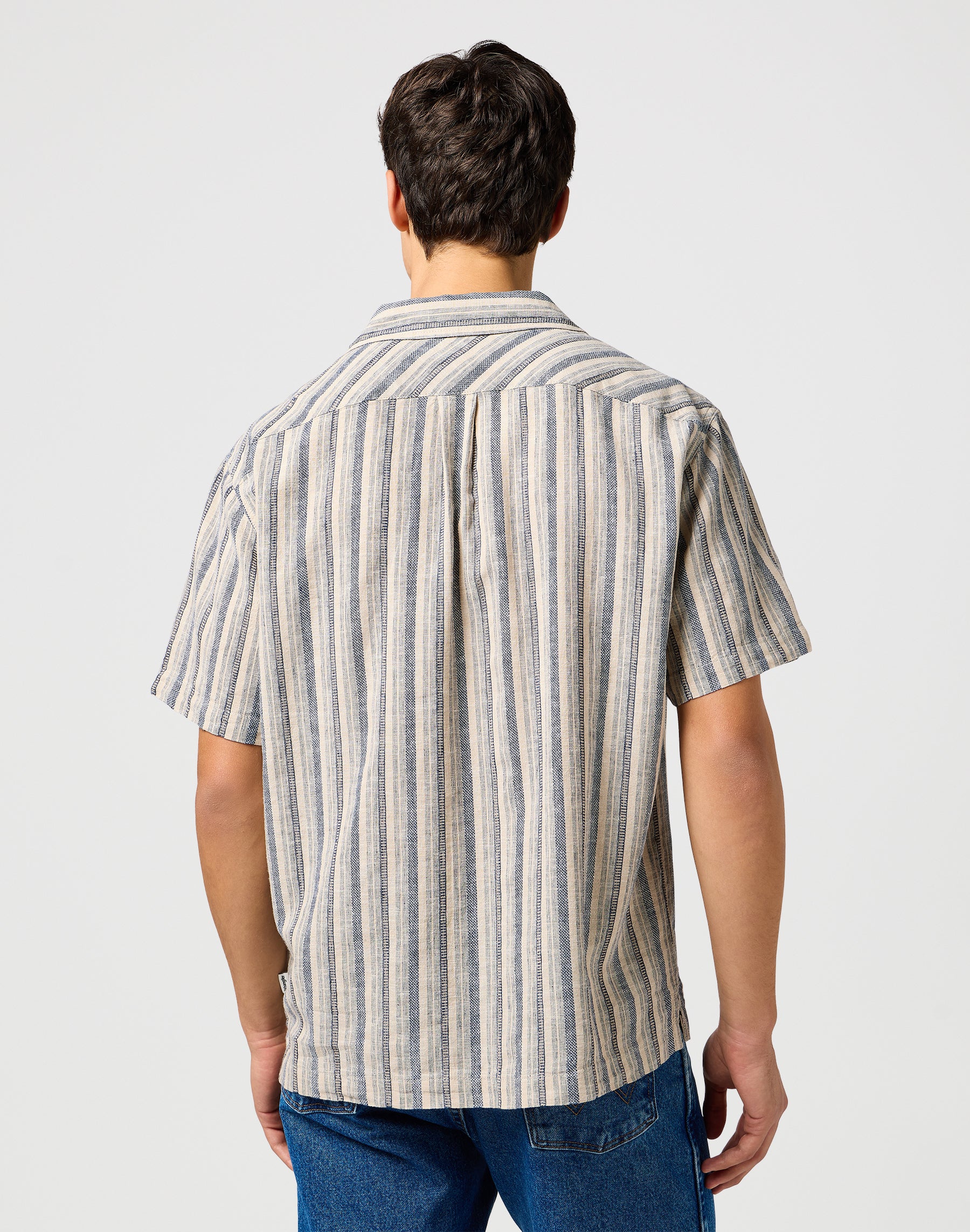 Ss W Resort Shirt in Indigo Stripe Hemden Wrangler