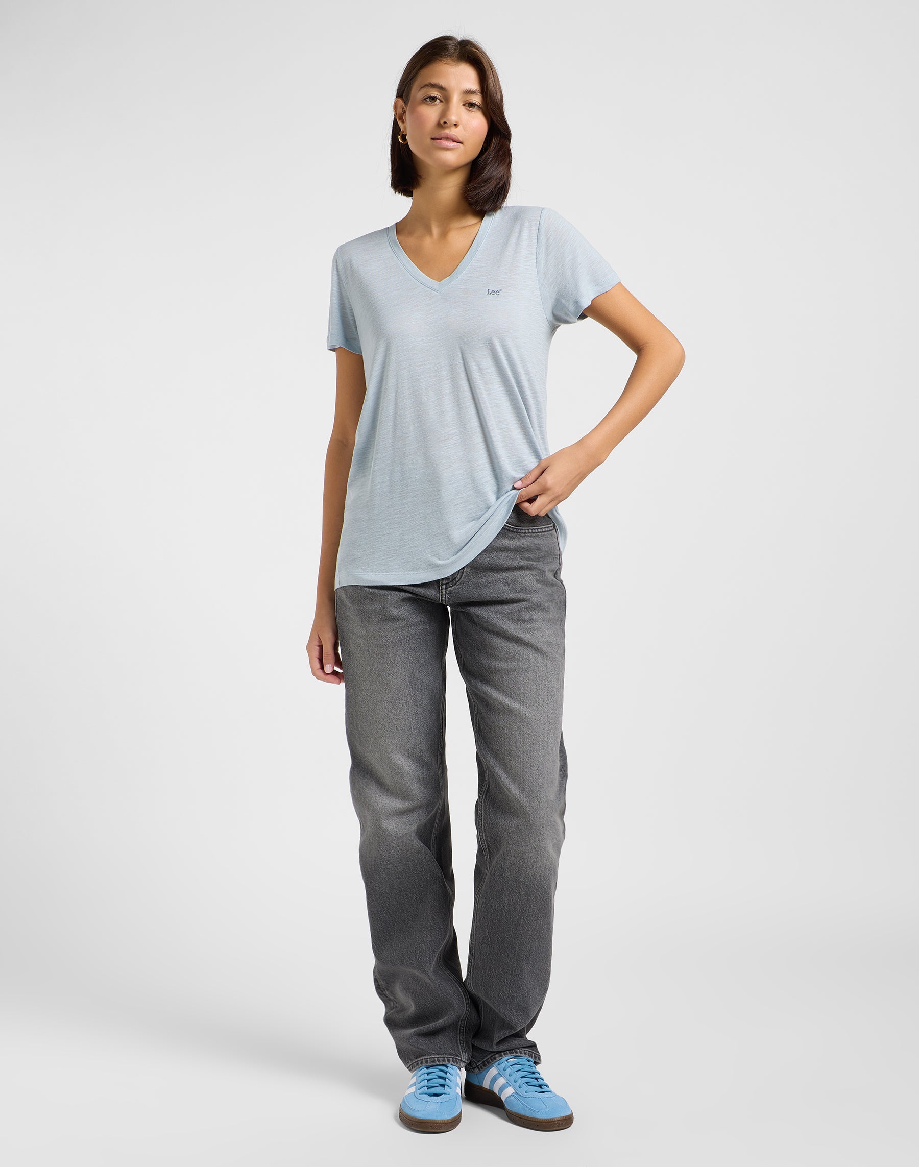 V Neck Tee in Concrete Gray T-Shirts Lee