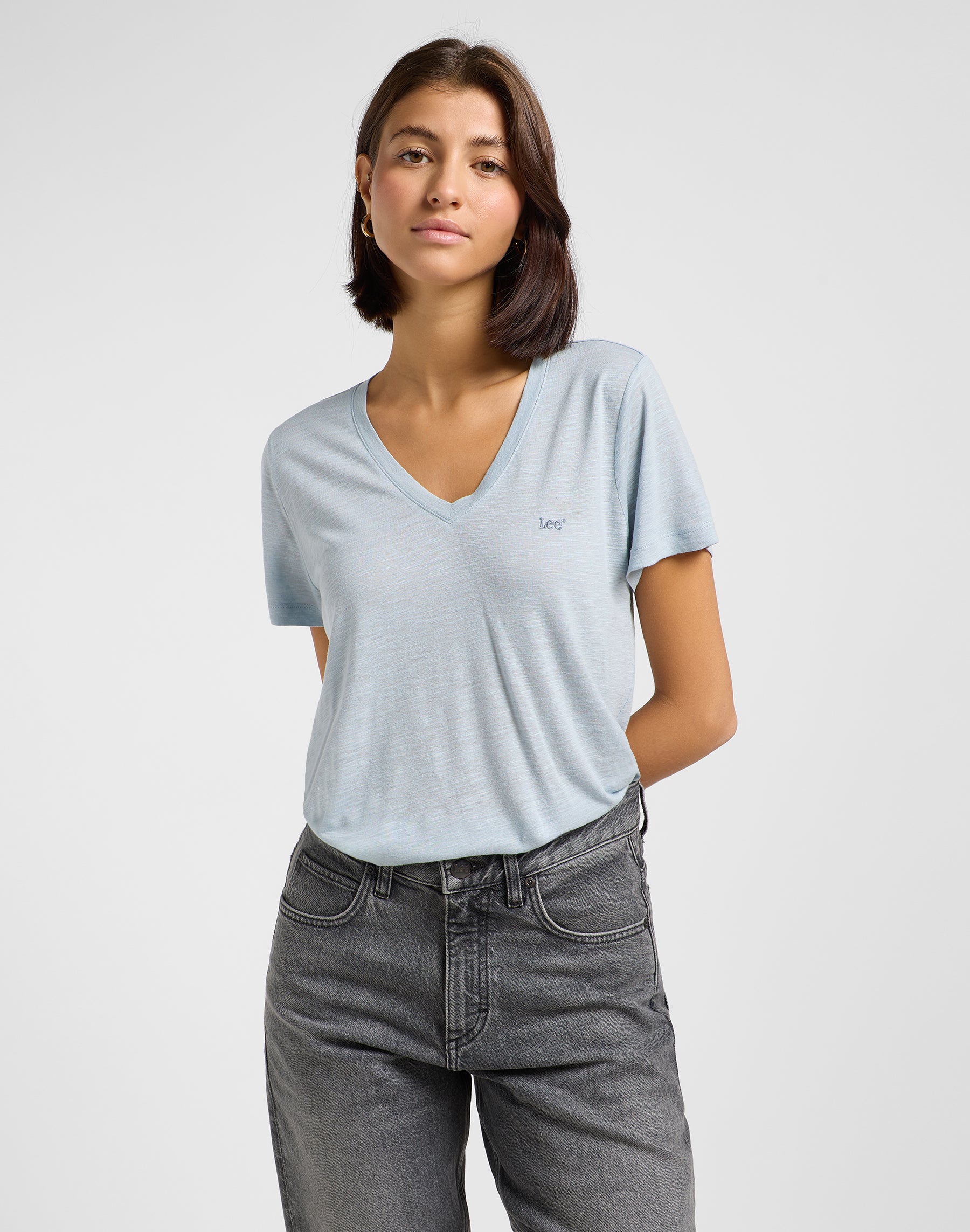 V Neck Tee in Concrete Gray T-Shirts Lee