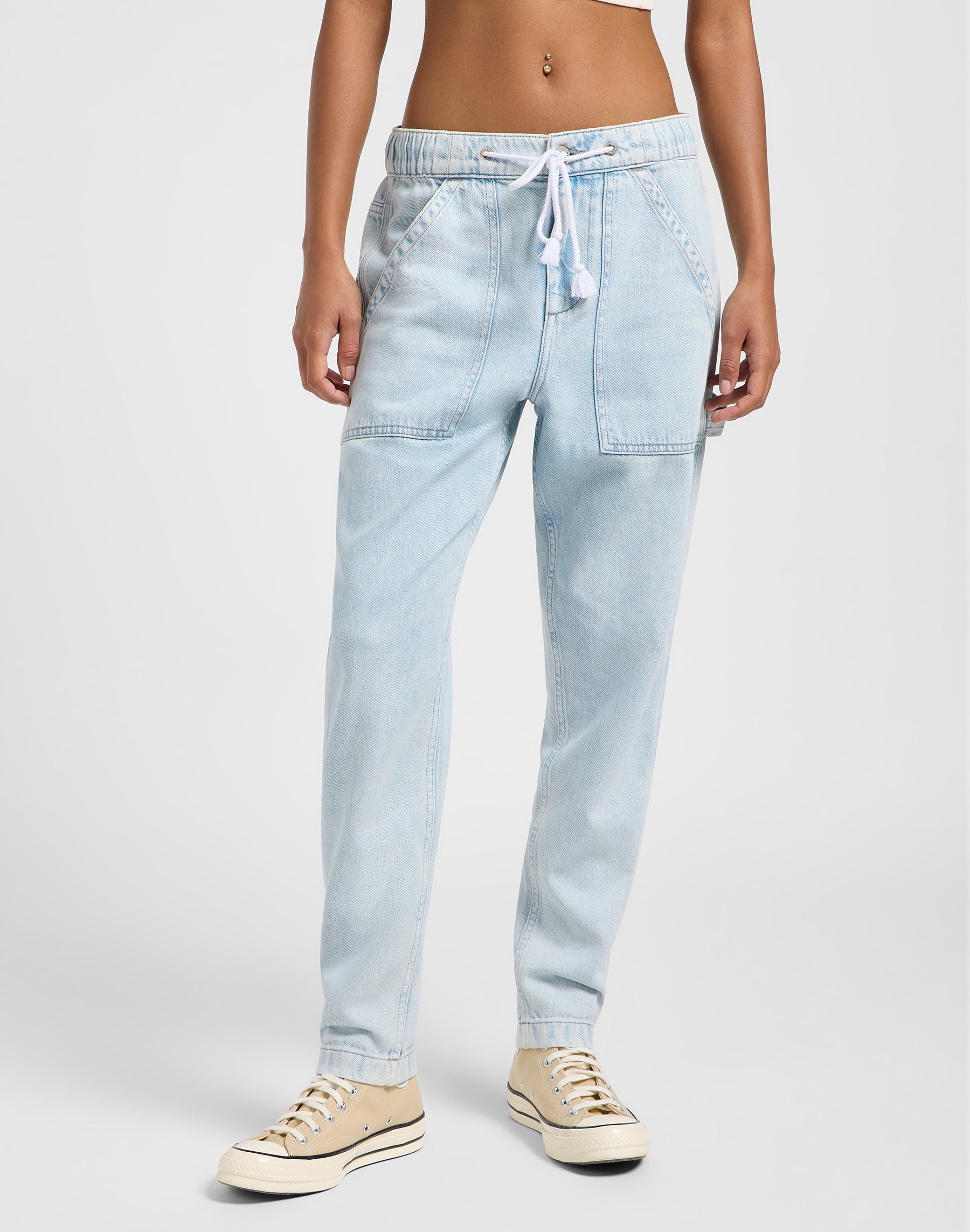 Drawstring Pull On in Bright Mist Jeans Lee