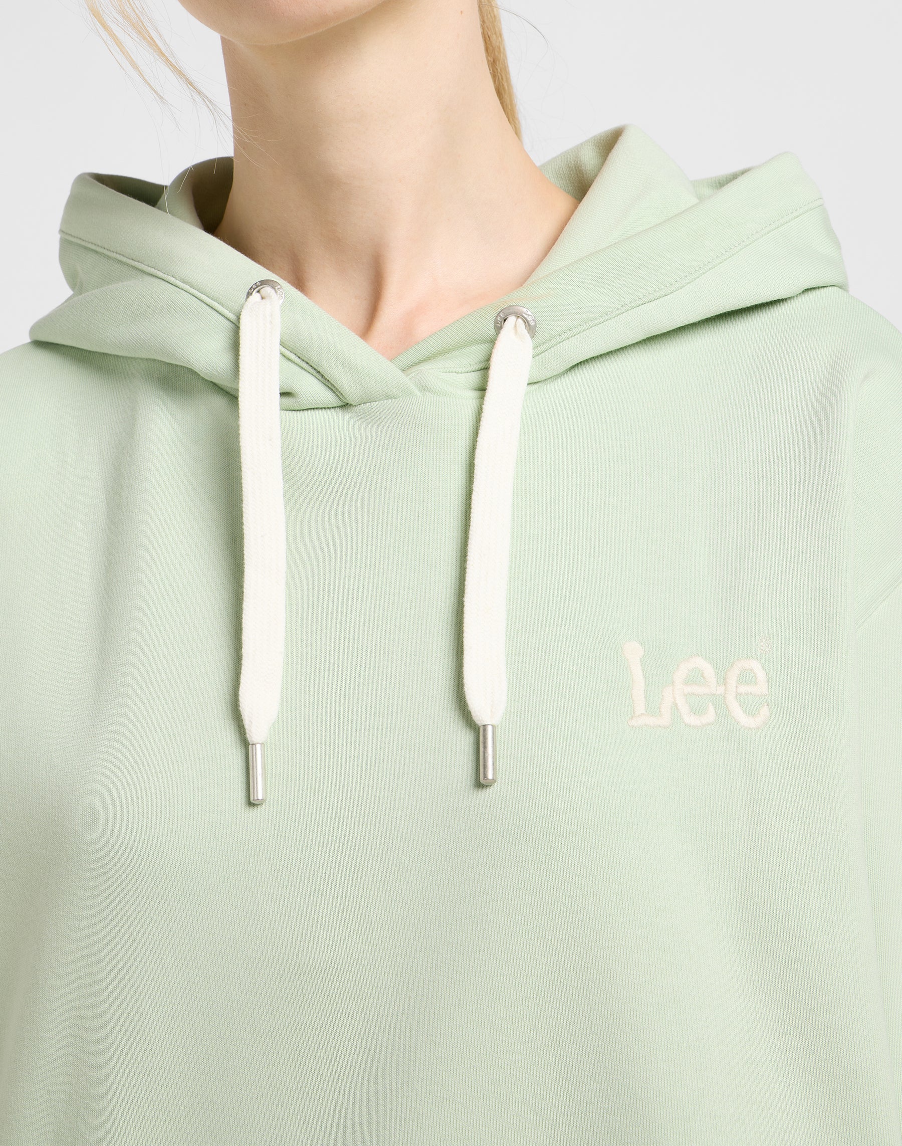 Essential Hoodie in Soft Sage Kapuzenpullover Lee