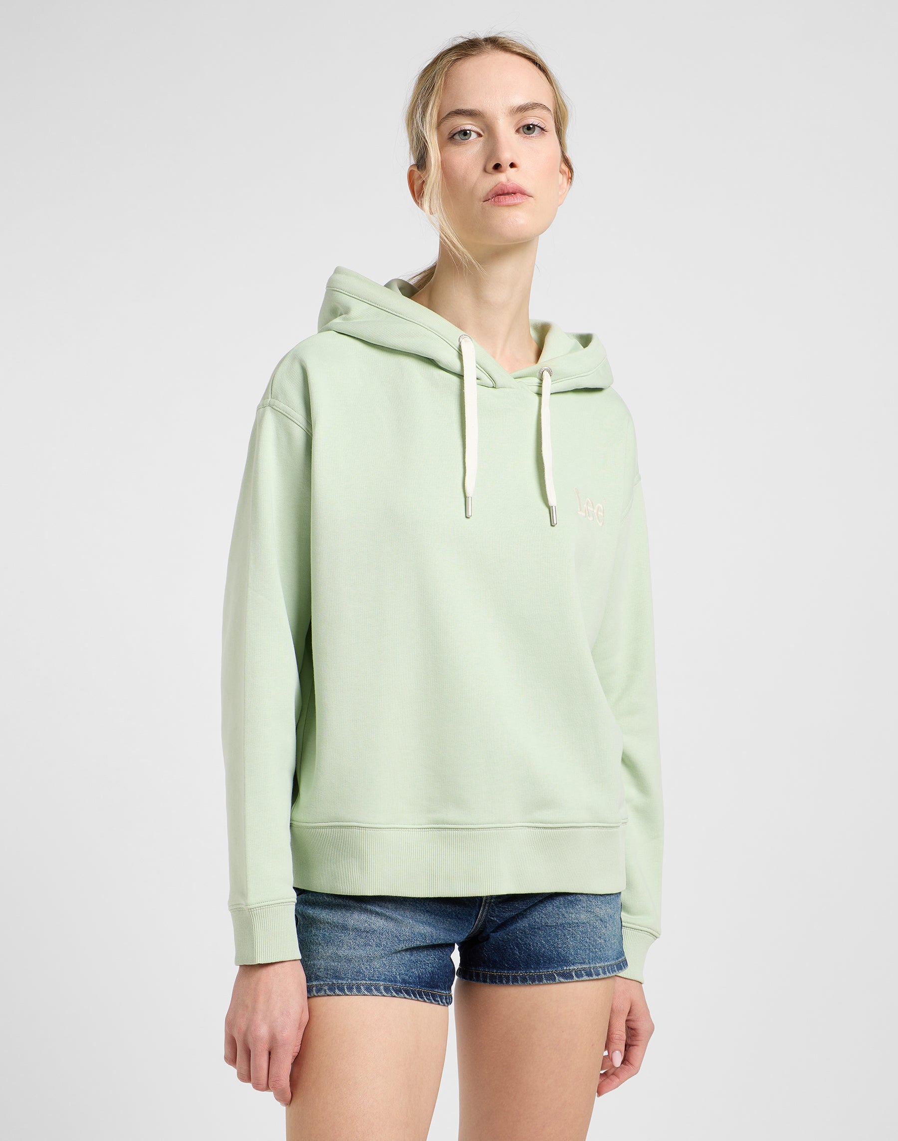 Essential Hoodie in Soft Sage Kapuzenpullover Lee