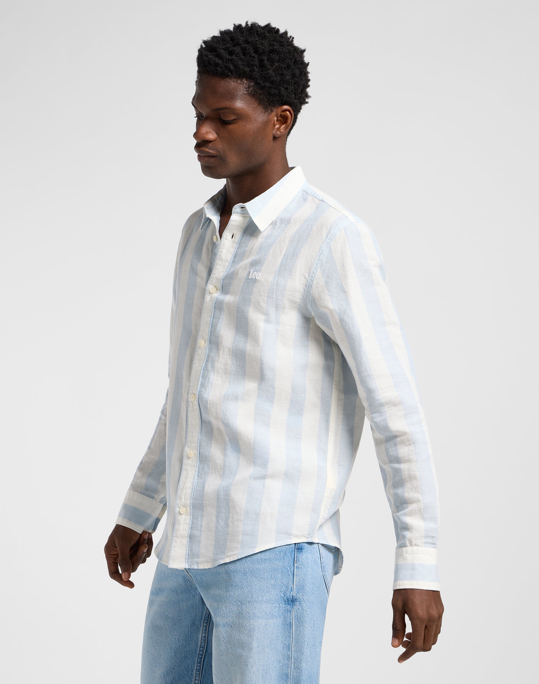 Patch Shirt in Shy Blue Hemden Lee