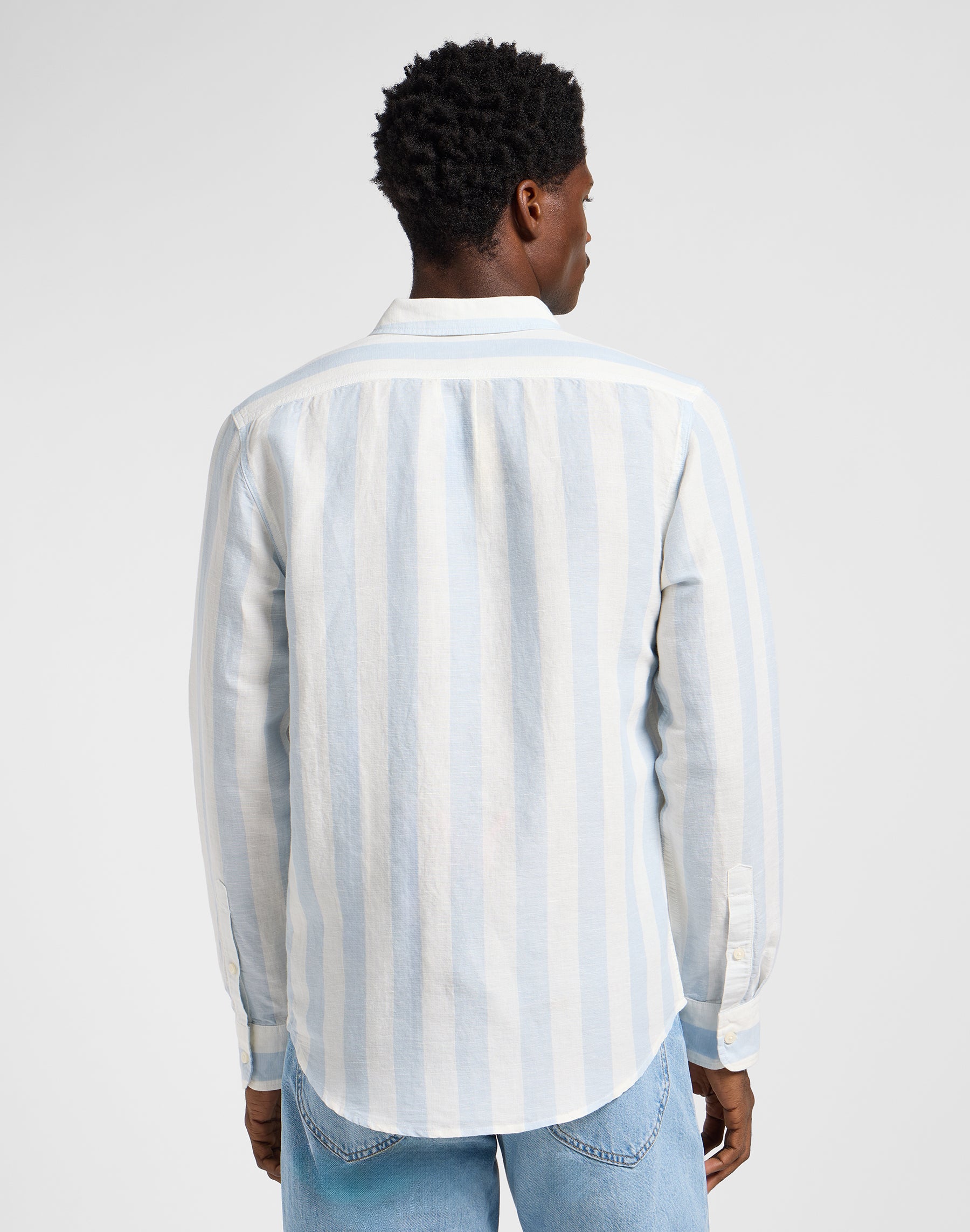 Patch Shirt in Shy Blue Hemden Lee