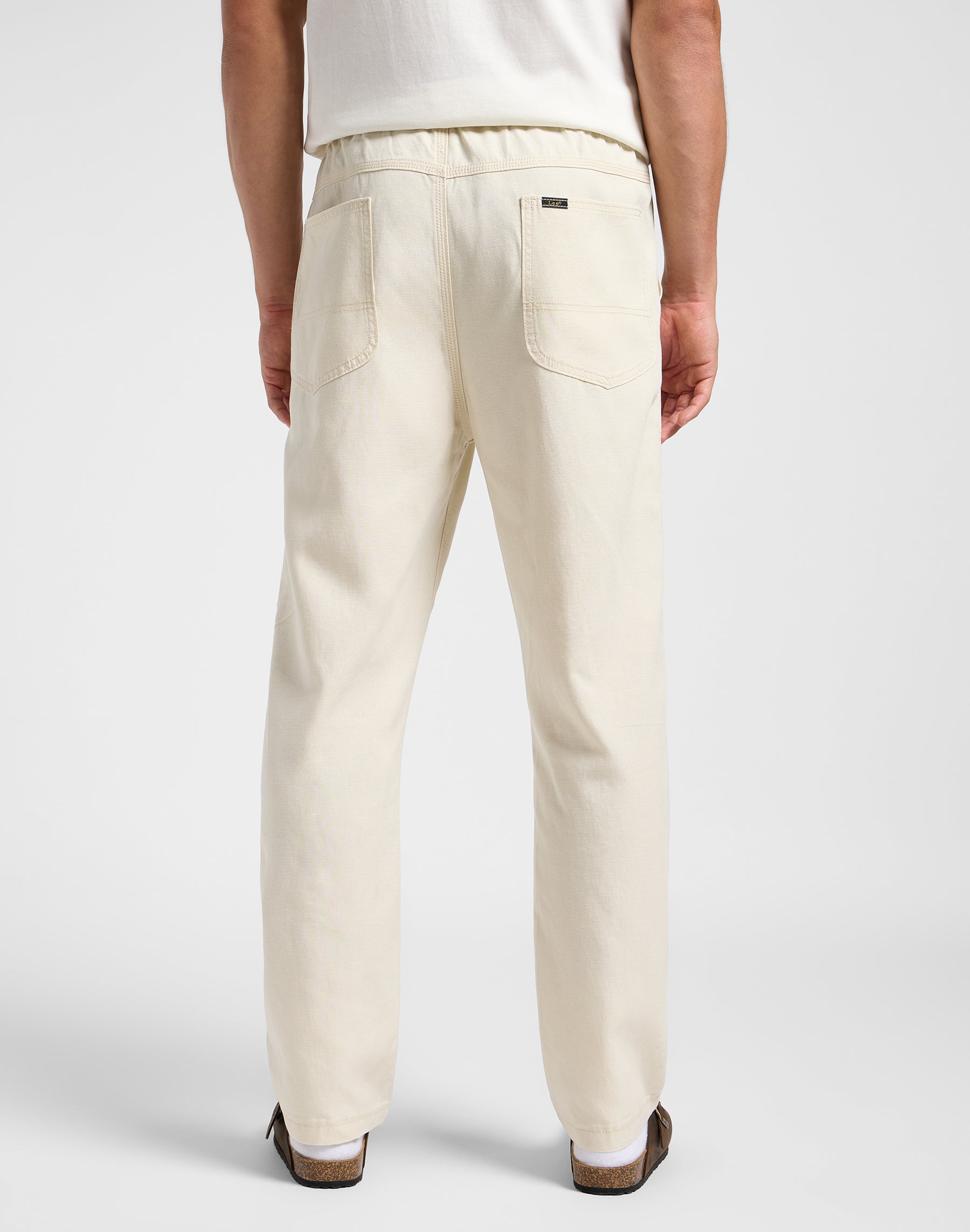 Utility Drawstring Pant in Soy Bean Hosen Lee