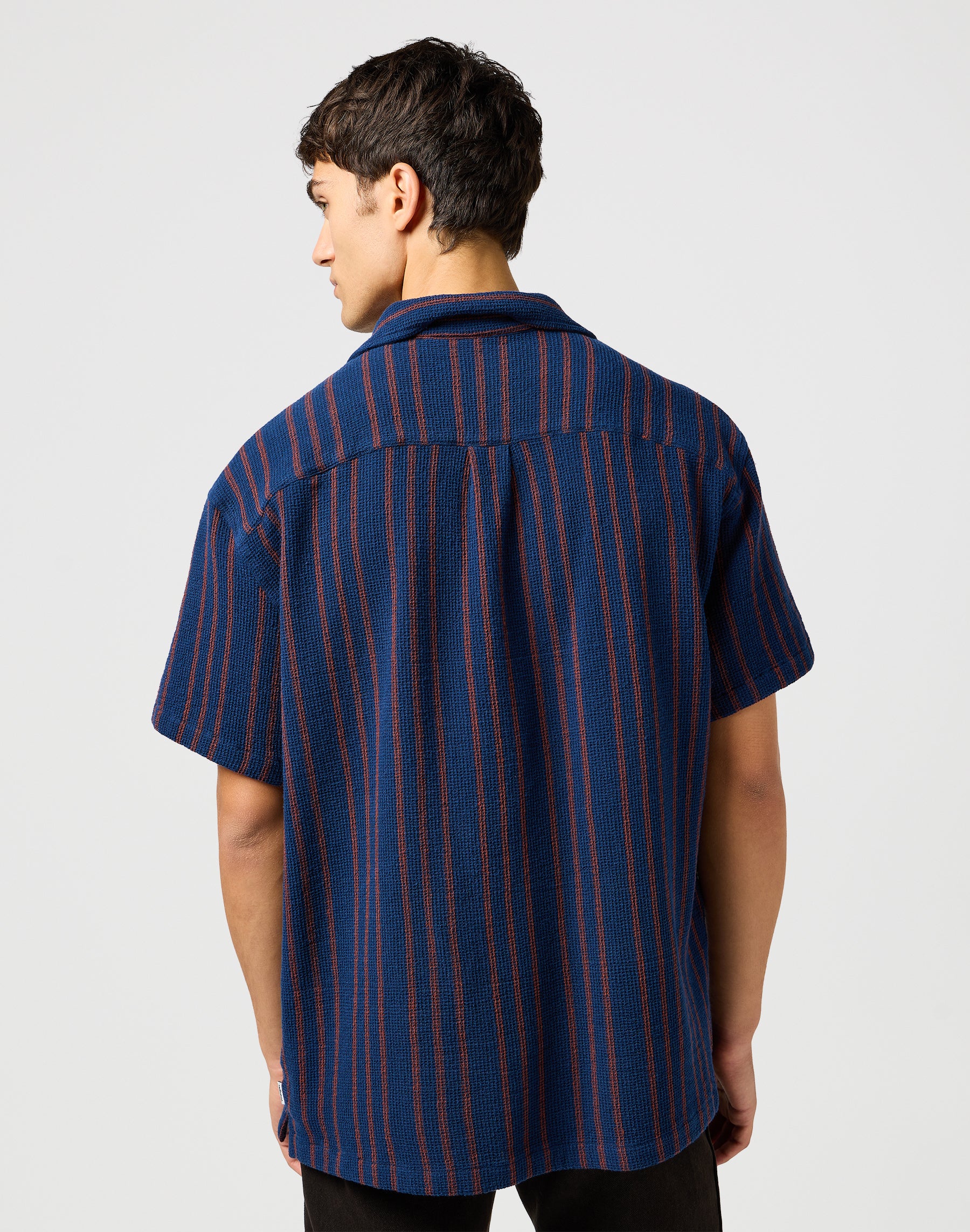 Ss Resort Shirt in Navy Stripe Hemden Wrangler