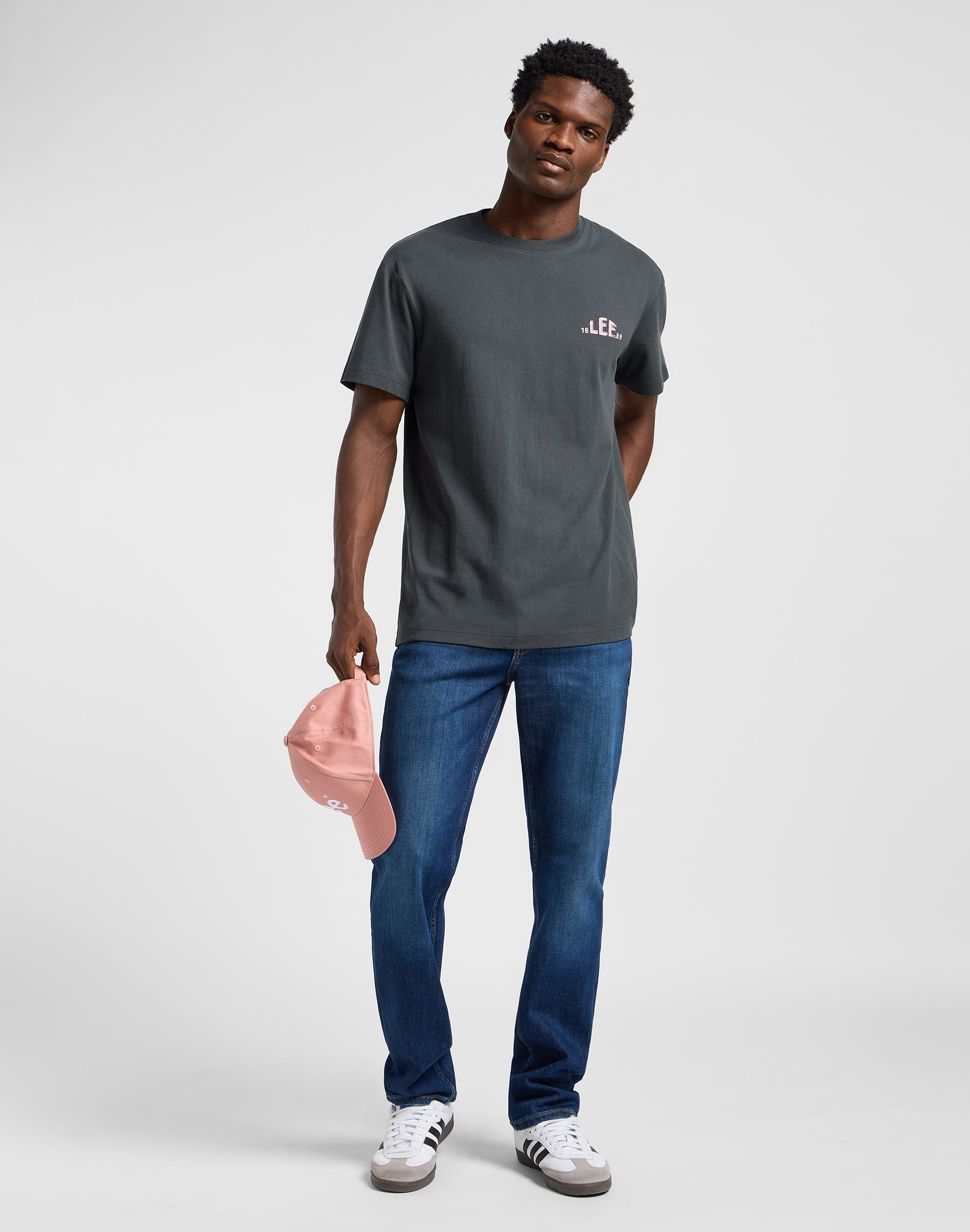 Regular Logo Tee in Washed Black T-Shirts Lee