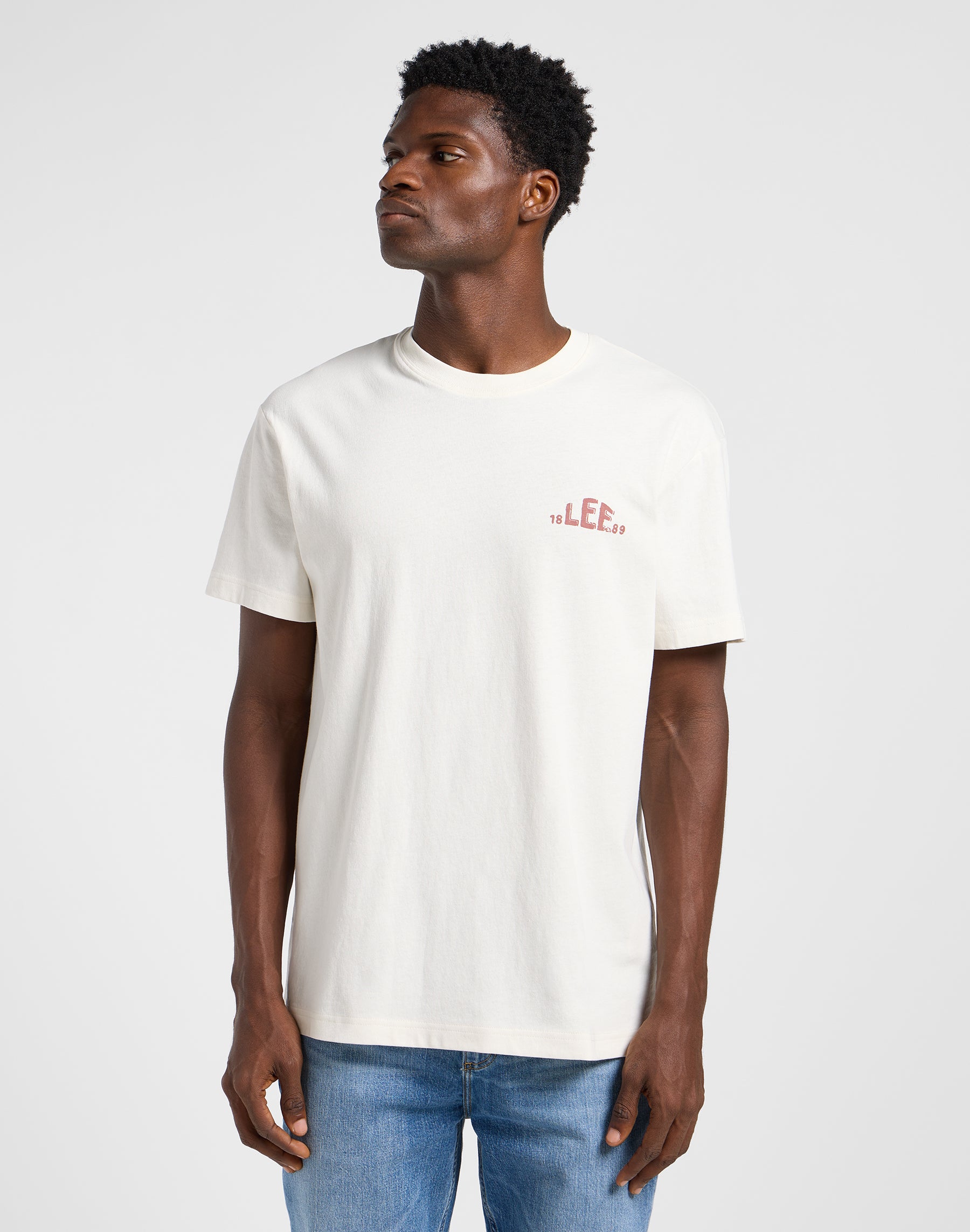 Regular Logo Tee in Ecru T-Shirts Lee