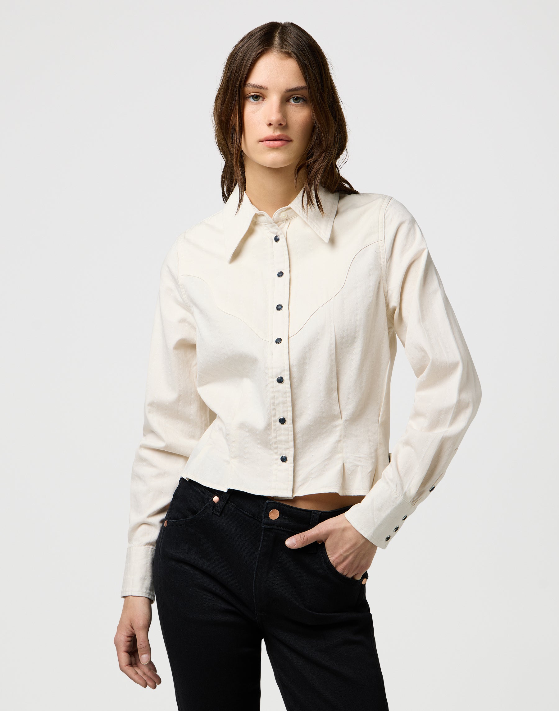 Femme Peplum Shirt in Pinstar White Hemden Wrangler