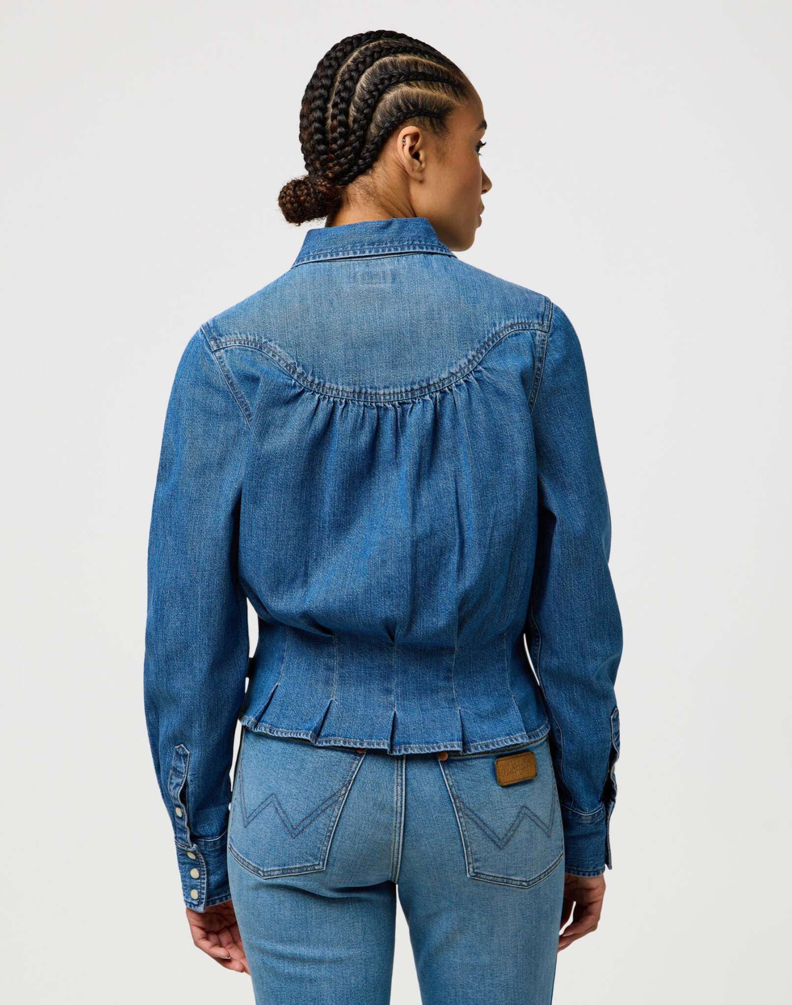 Femme Peplum Shirt in Light Hand Hemden Wrangler