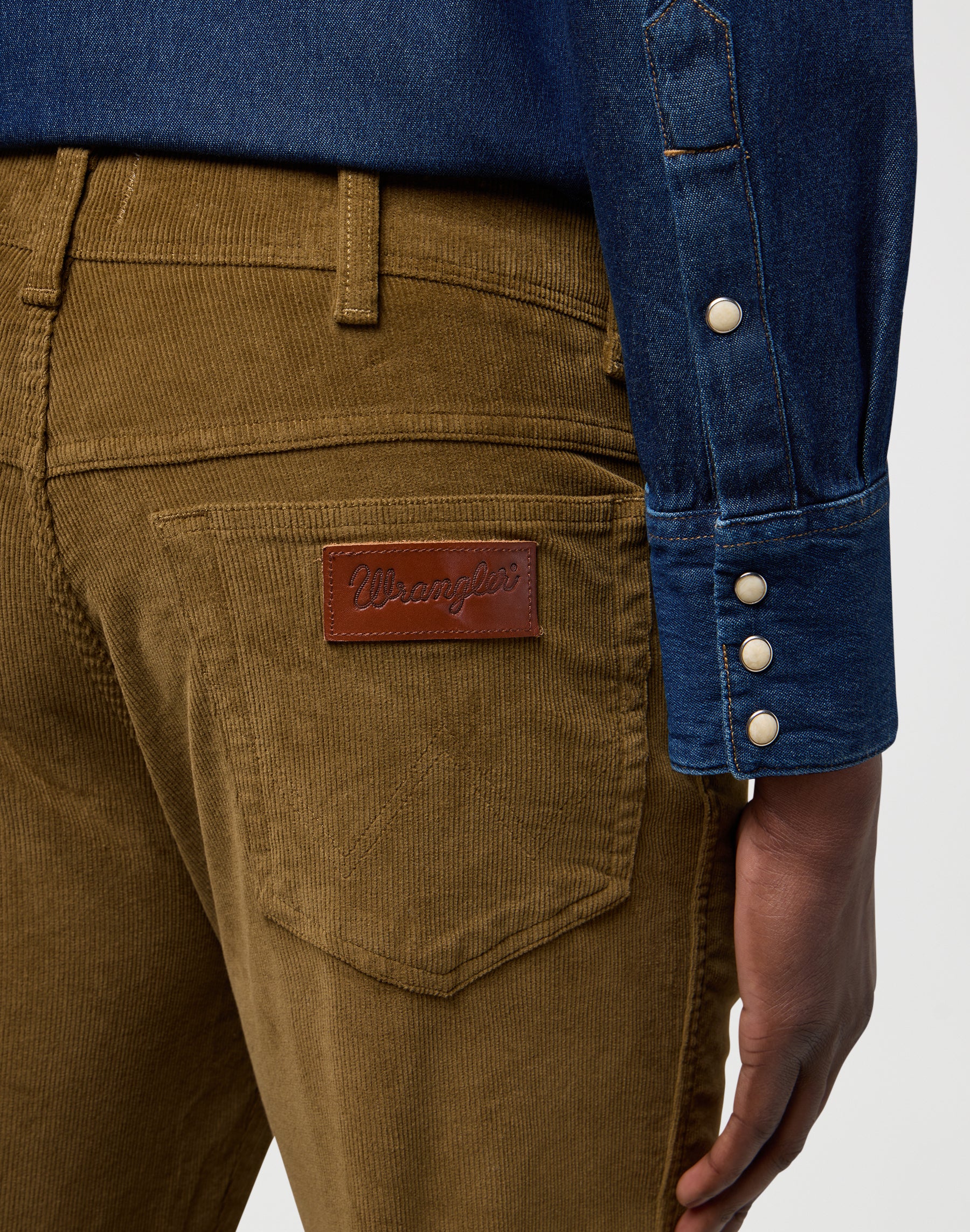 Texas in Kangaroo Hosen Wrangler