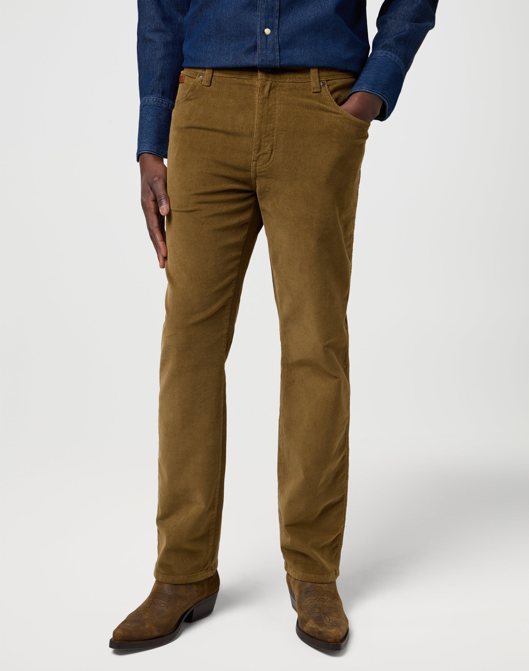 Texas in Kangaroo Hosen Wrangler